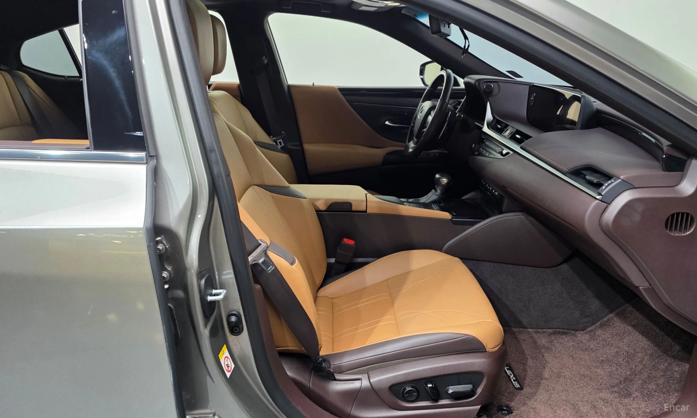 Lexus ES300h 7th Generation превью 11