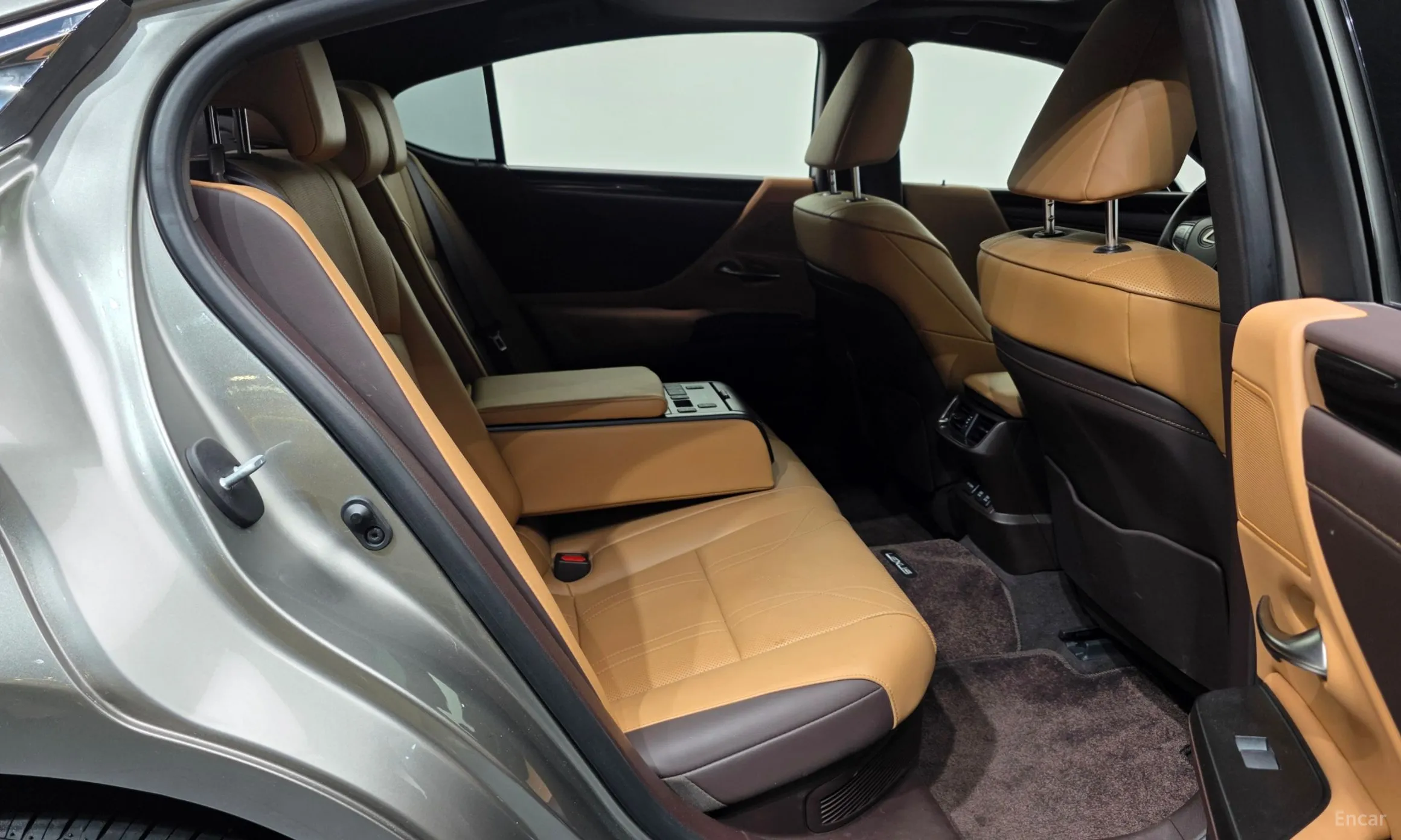 Lexus ES300h 7th Generation превью 12