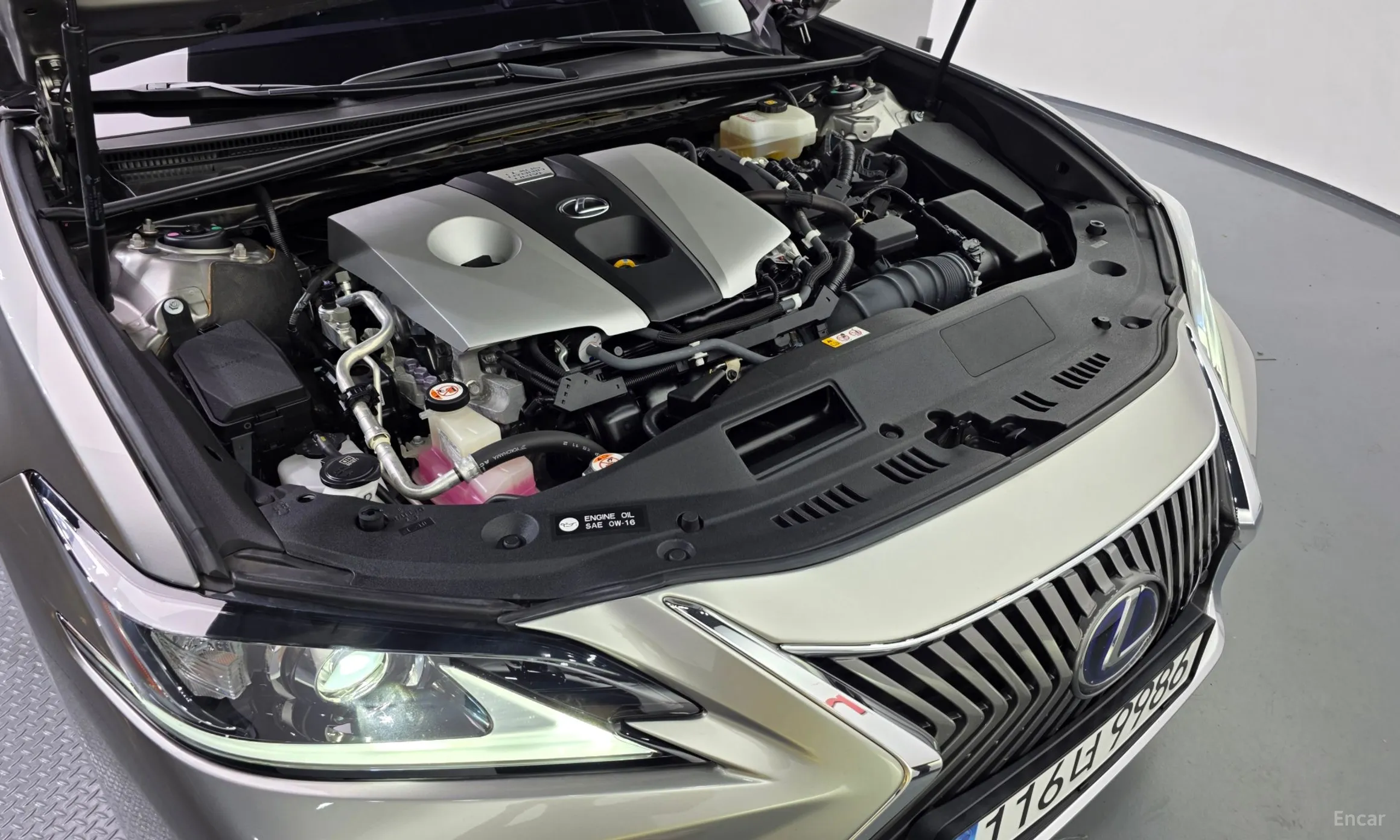 Lexus ES300h 7th Generation превью 6