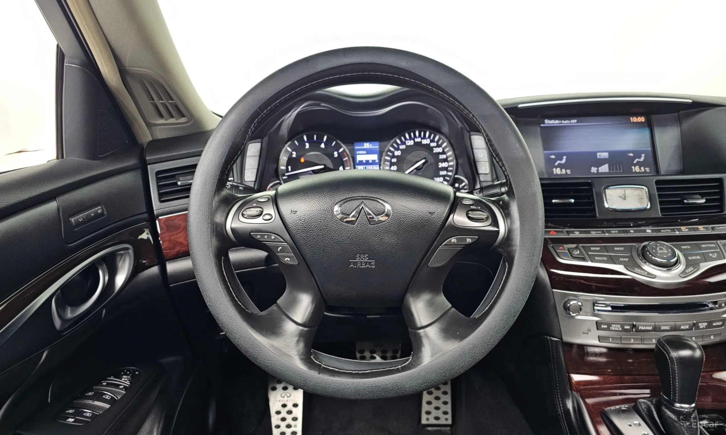 Infiniti M30d превью 13