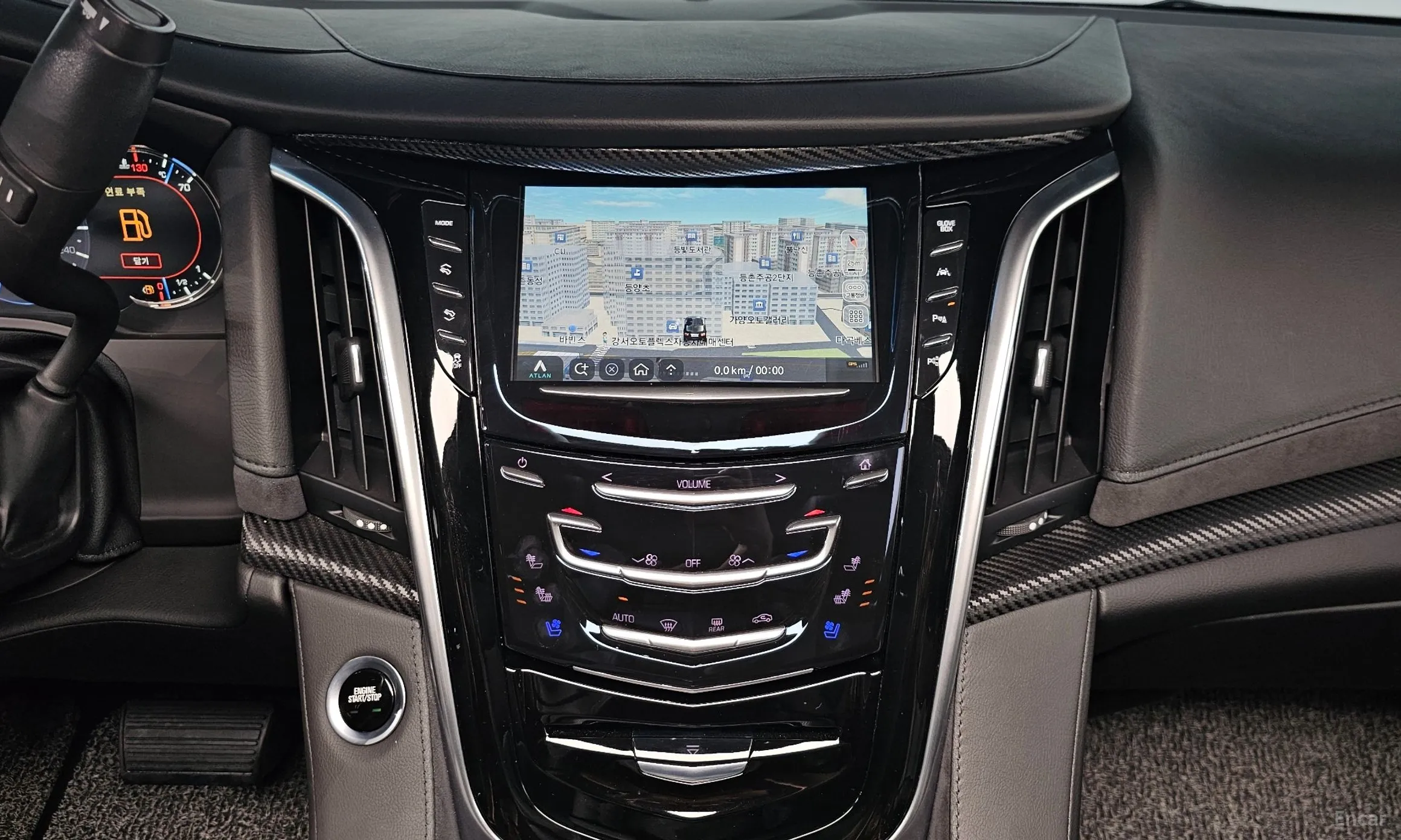 Cadillac Escalade превью 19