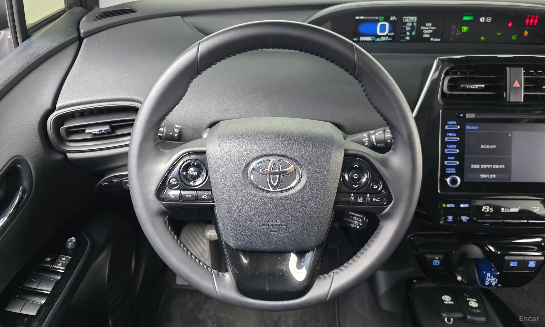 Toyota Prius 4th Generation превью 13