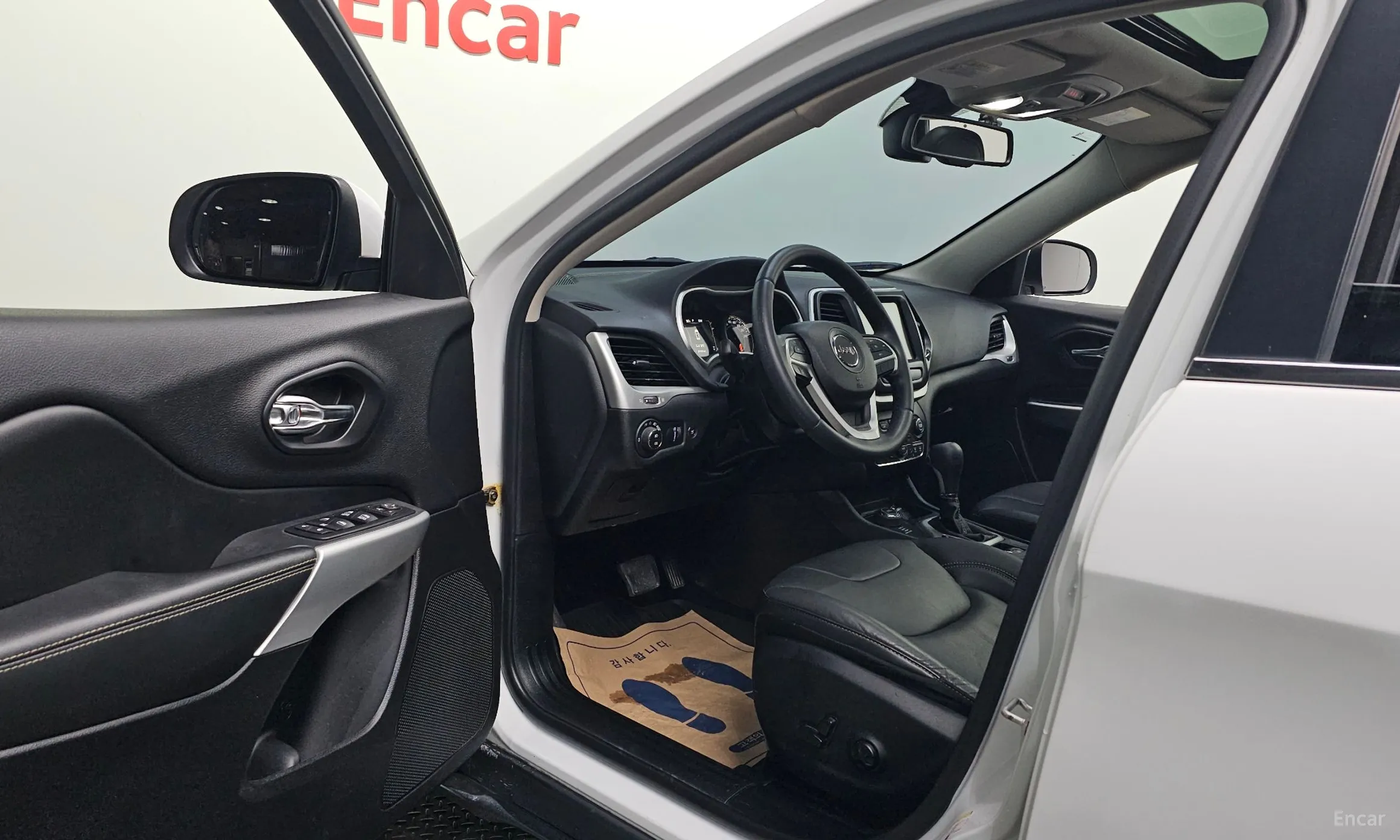 Jeep Cherokee (KL) превью 10