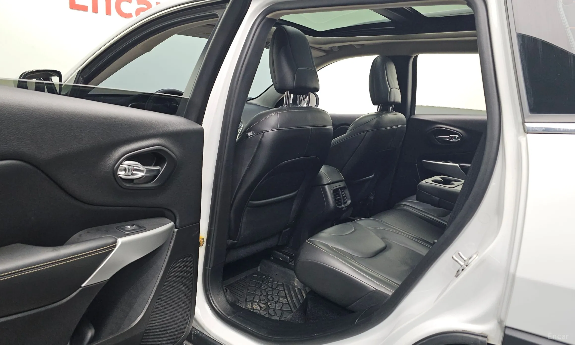 Jeep Cherokee (KL) превью 11