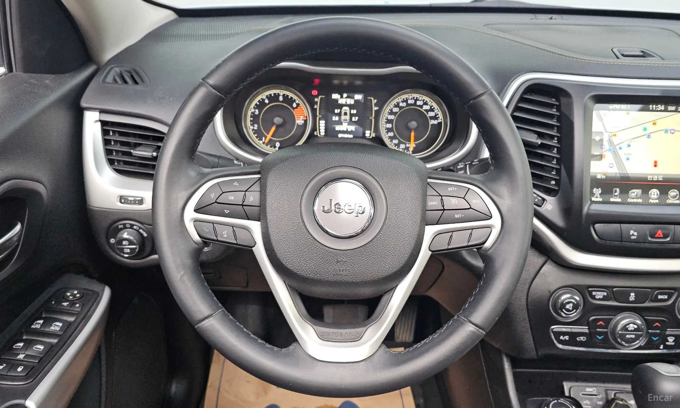 Jeep Cherokee (KL) превью 15
