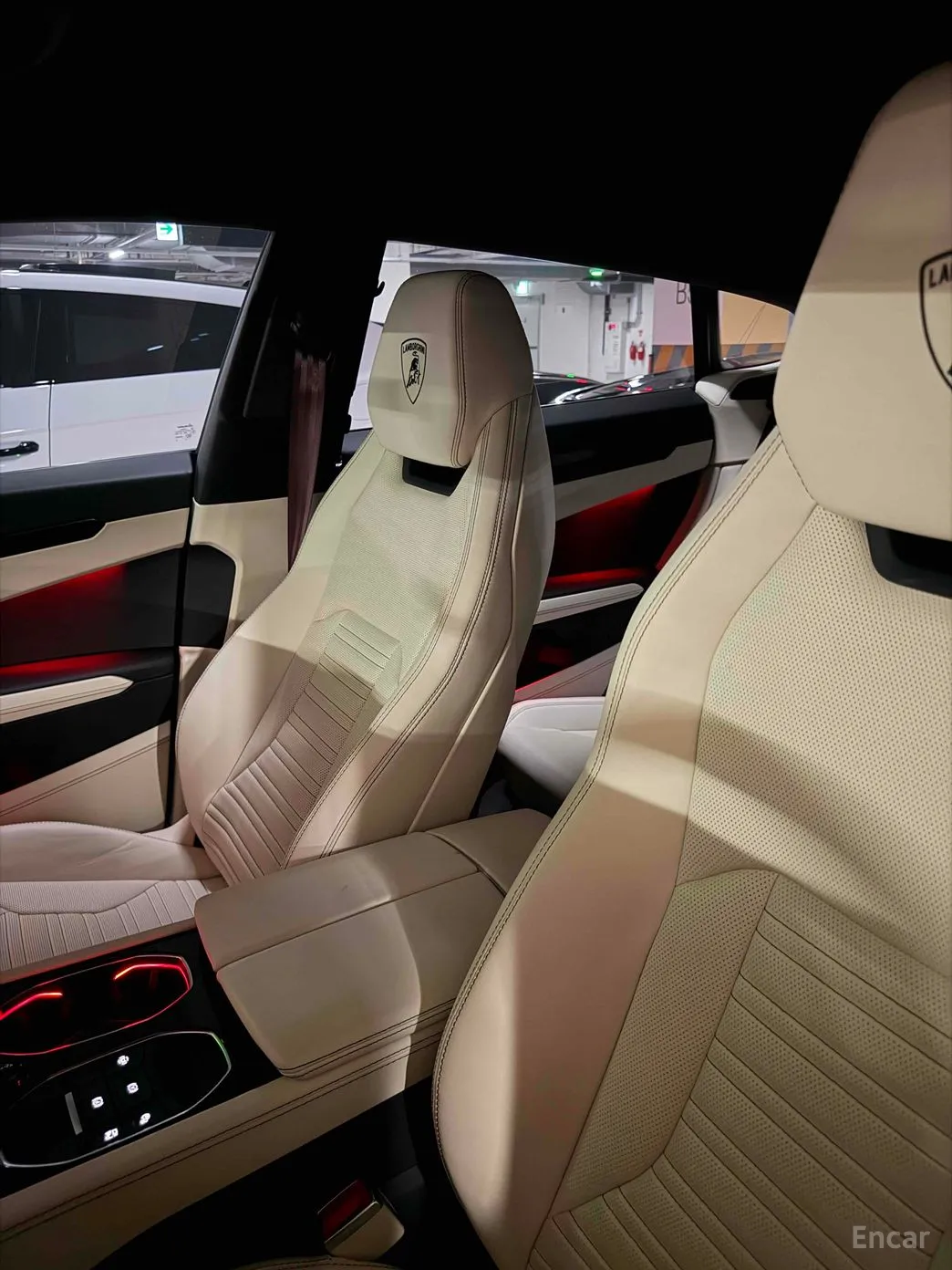 Lamborghini Urus превью 10