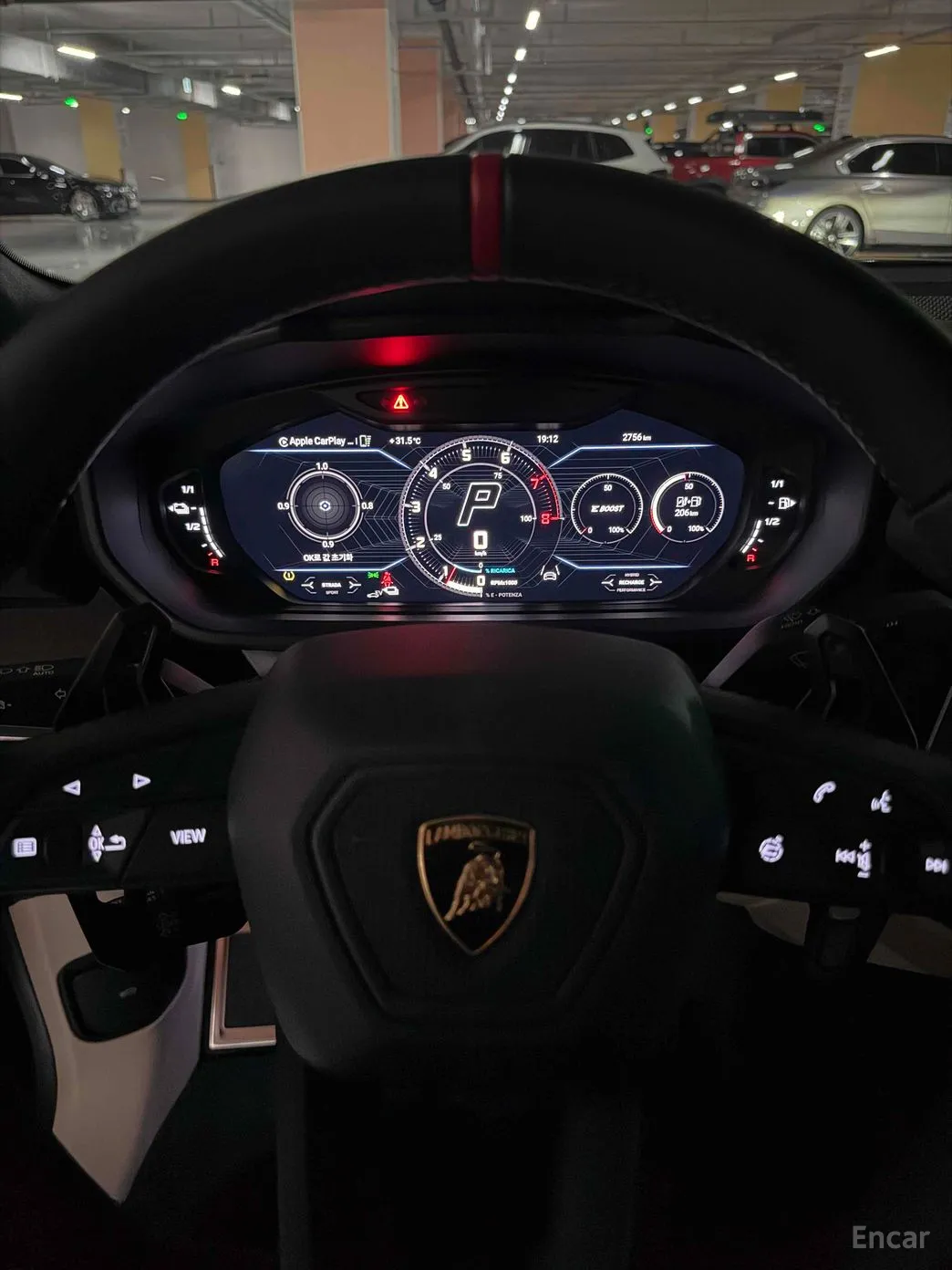 Lamborghini Urus превью 11