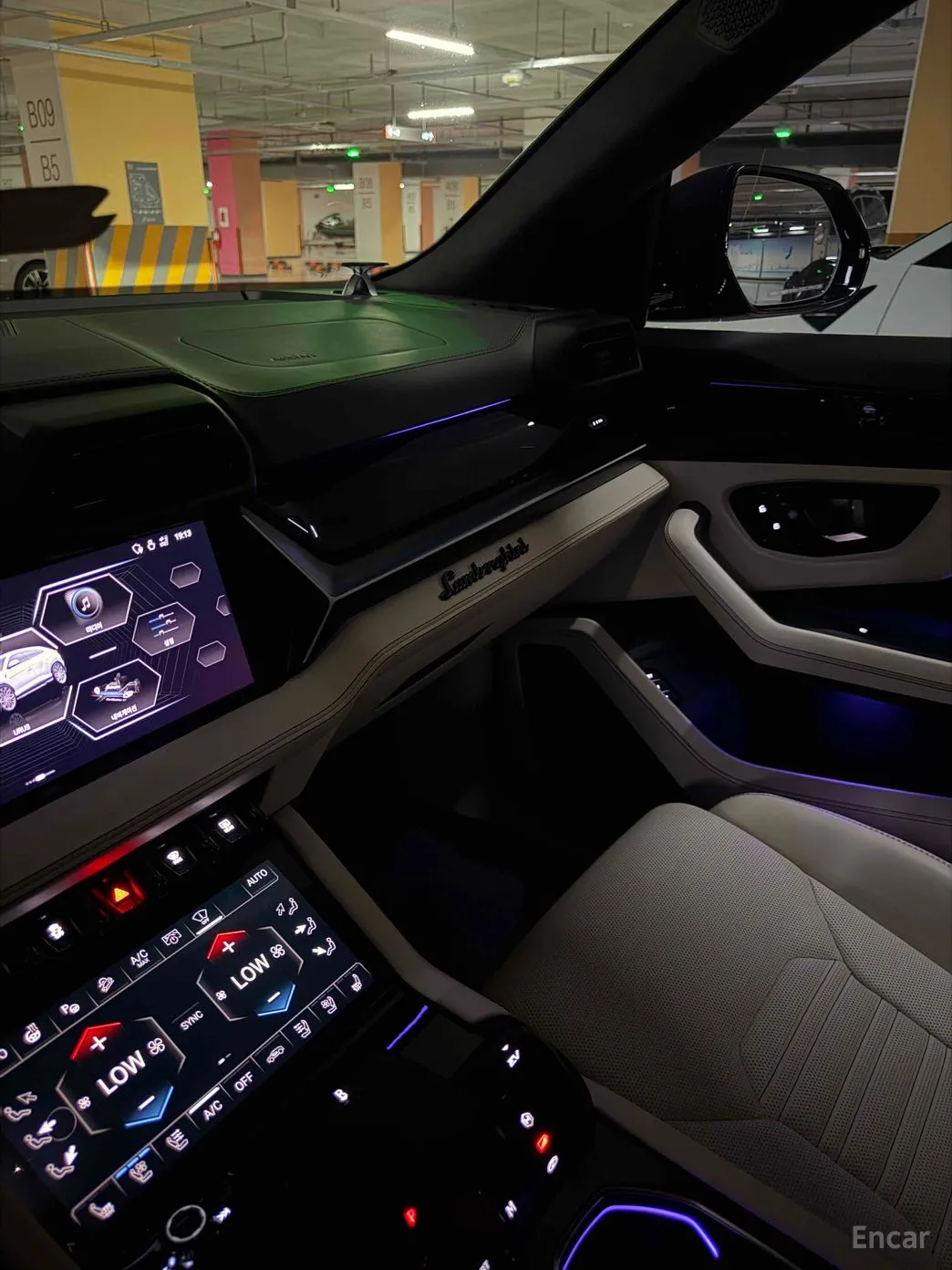 Lamborghini Urus превью 13