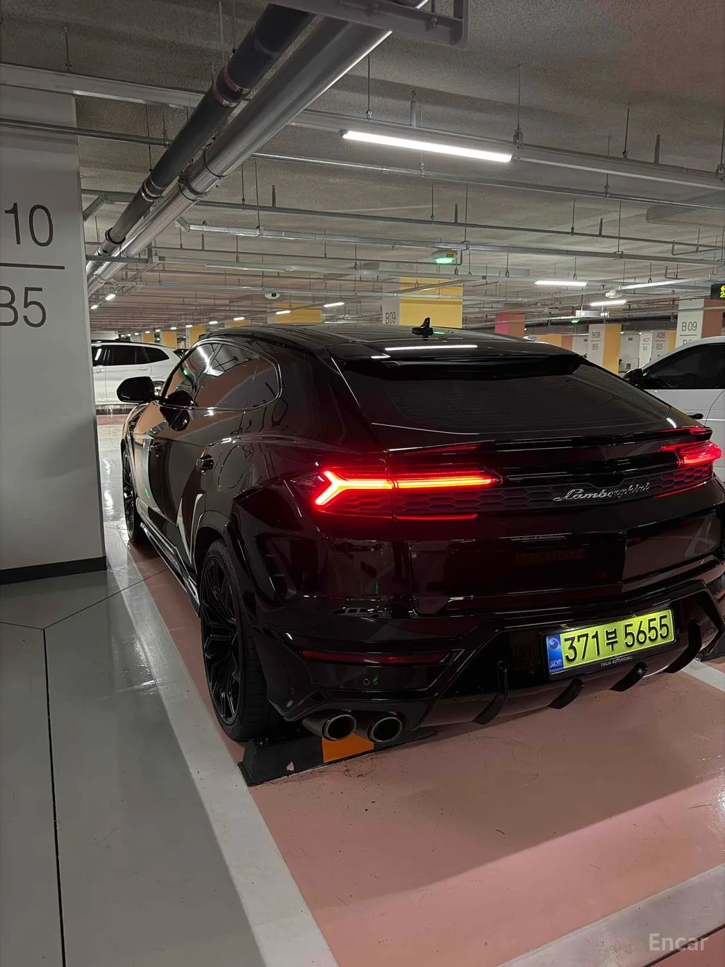 Lamborghini Urus превью 3