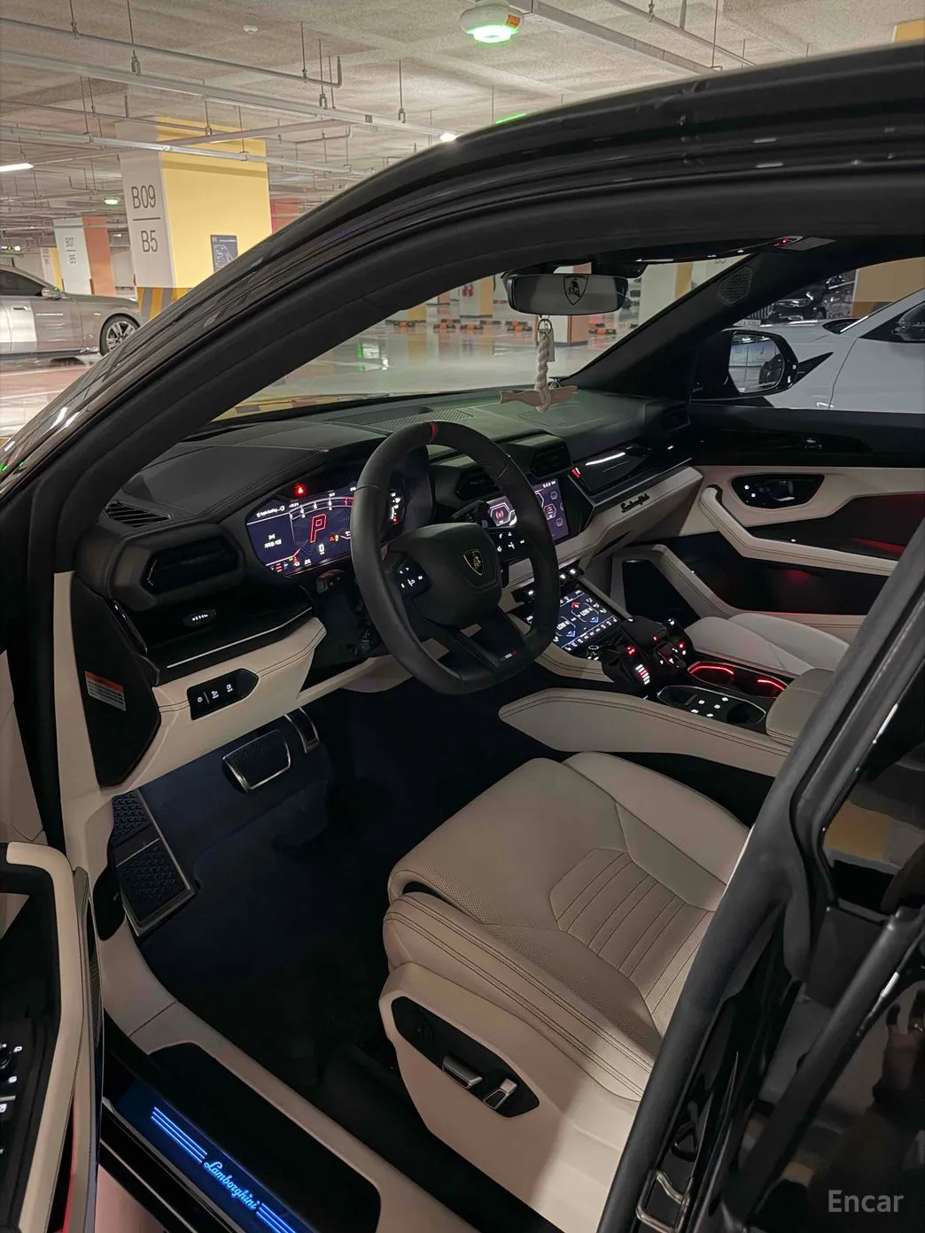 Lamborghini Urus превью 6