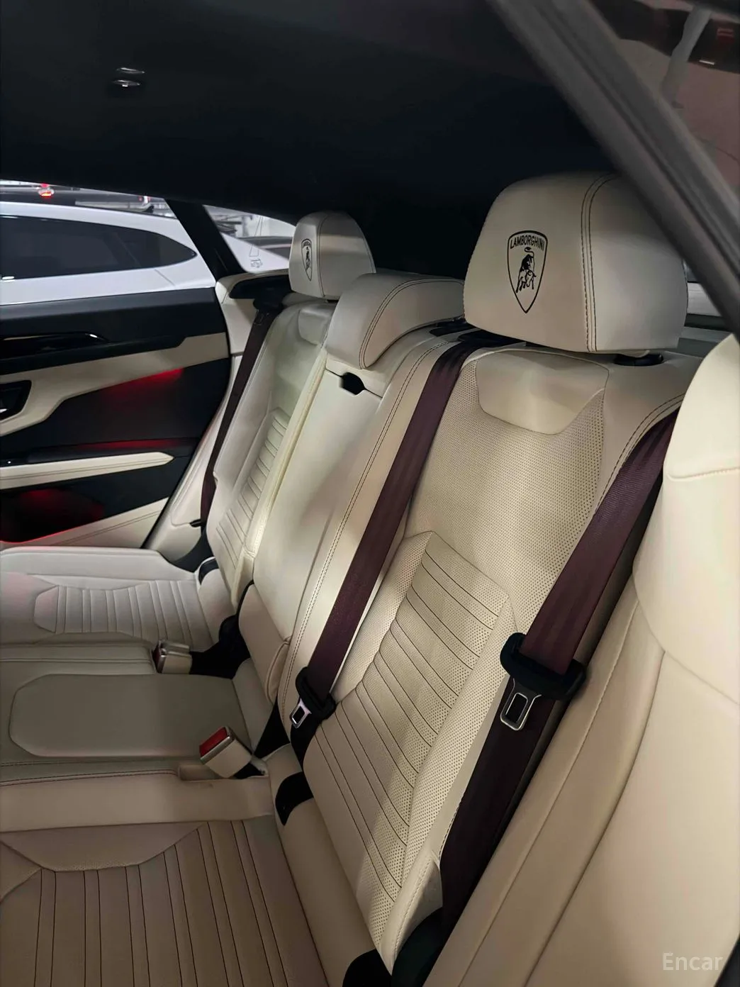 Lamborghini Urus превью 9