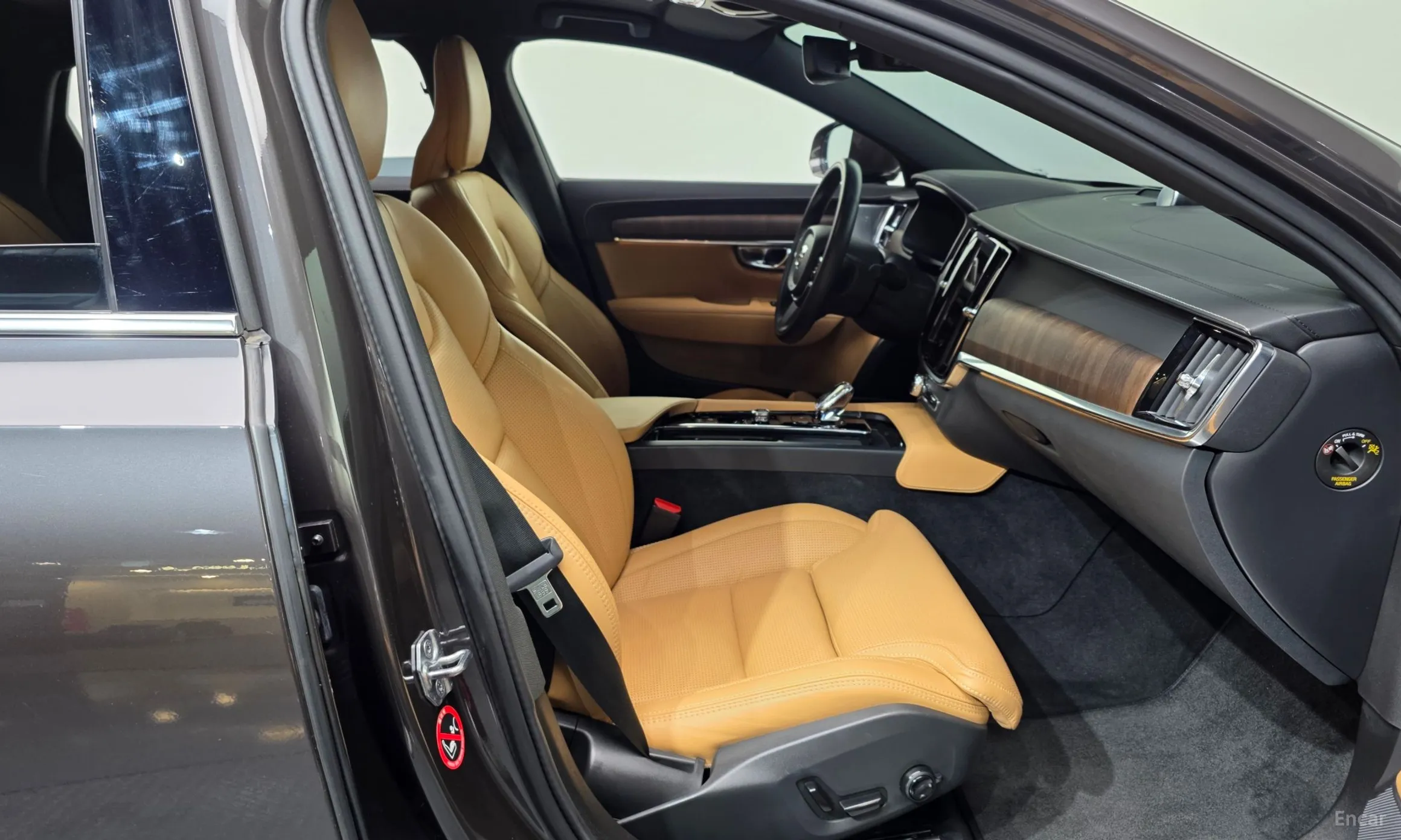 Volvo S90 превью 11