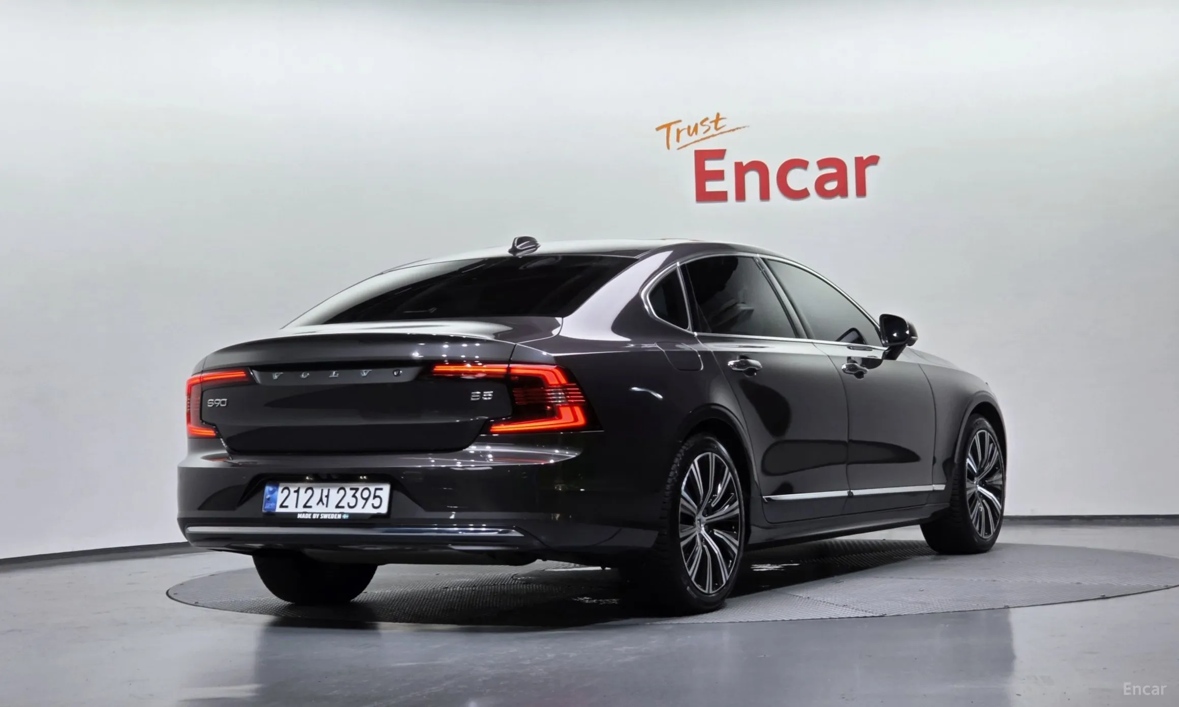Volvo S90