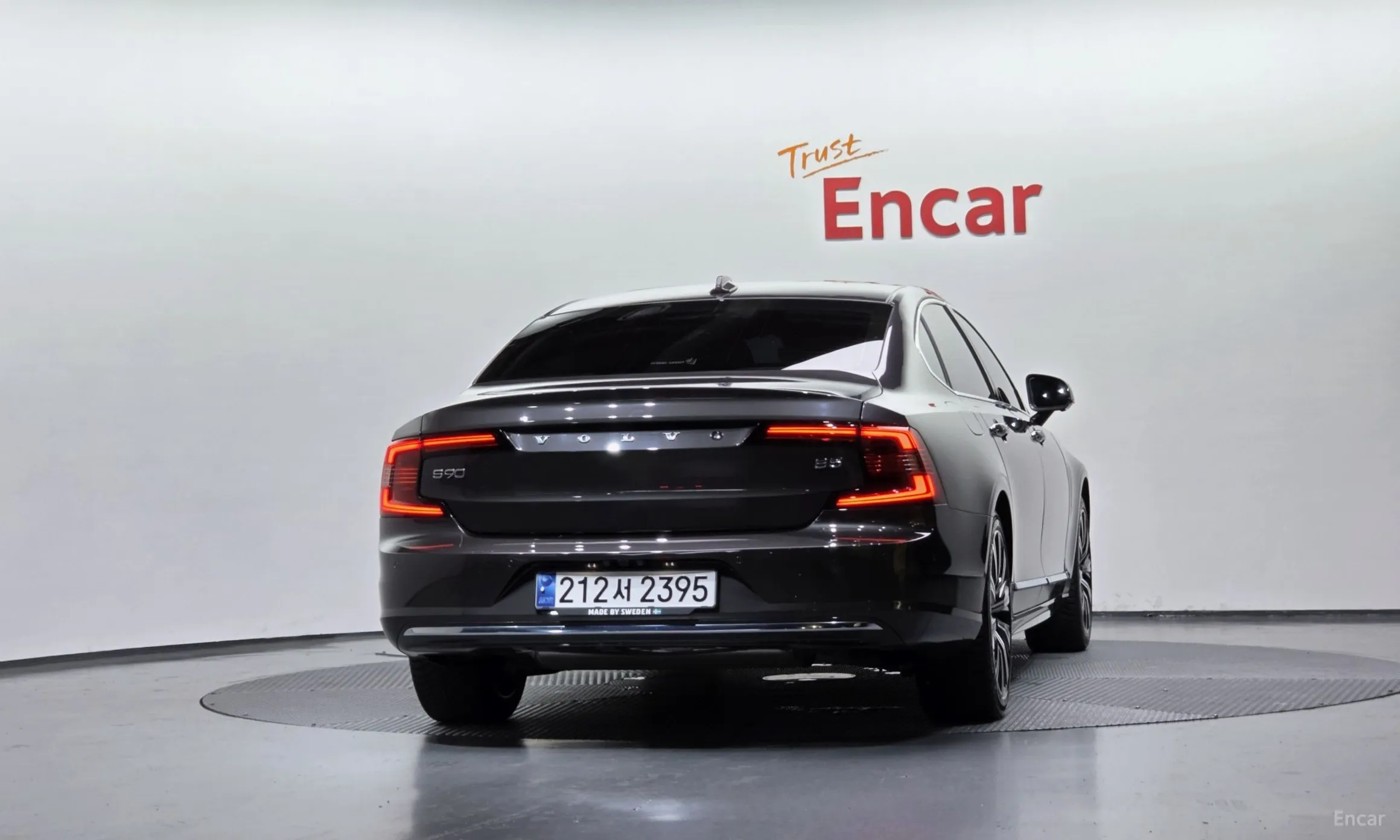 Volvo S90 превью 4