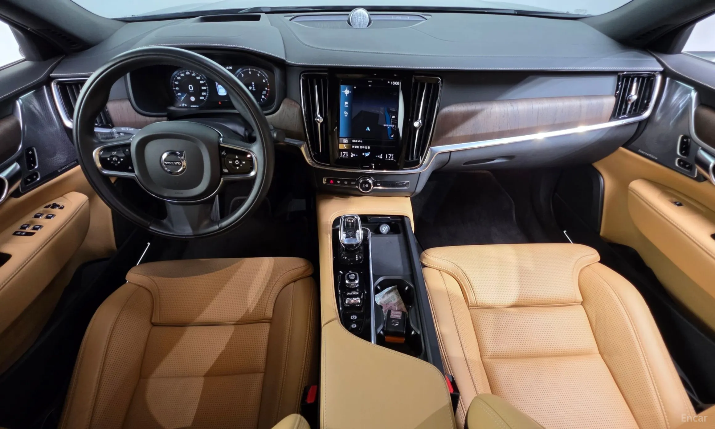 Volvo S90 превью 7