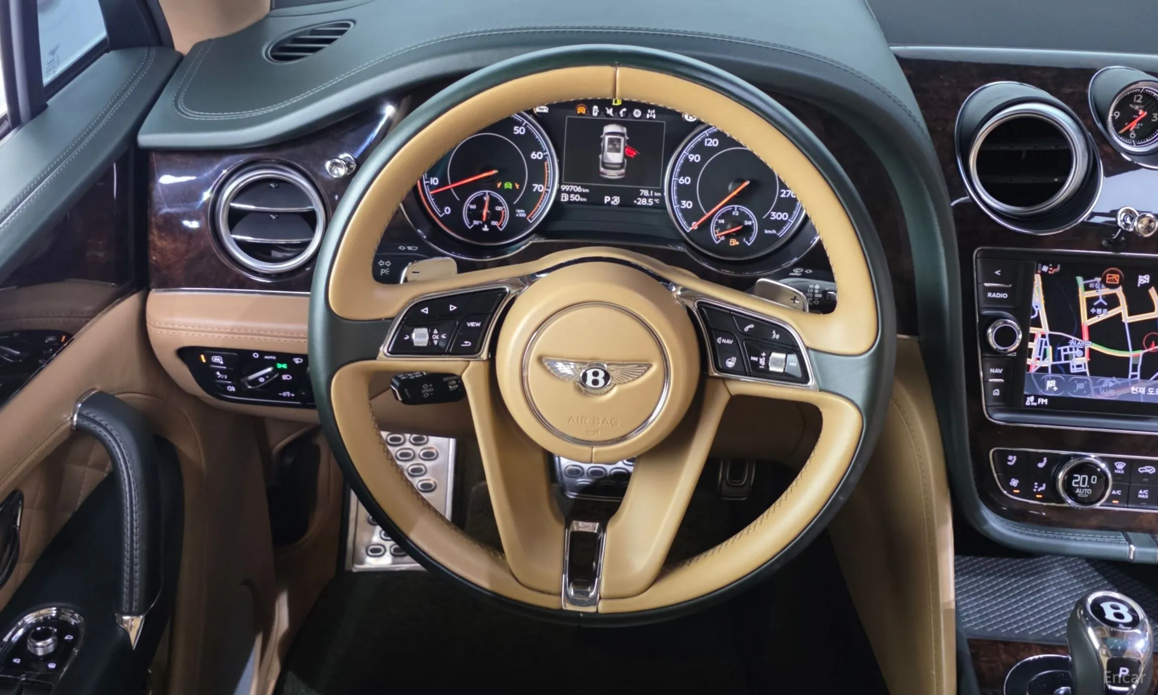 Bentley Bentayga превью 13