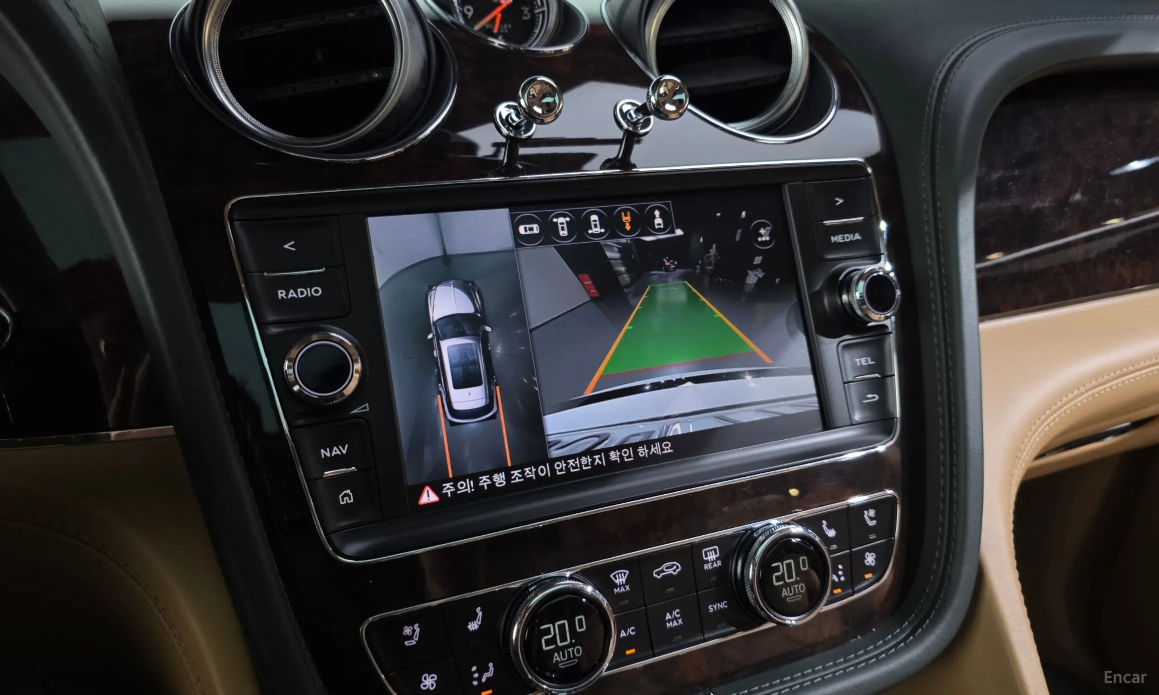 Bentley Bentayga превью 15