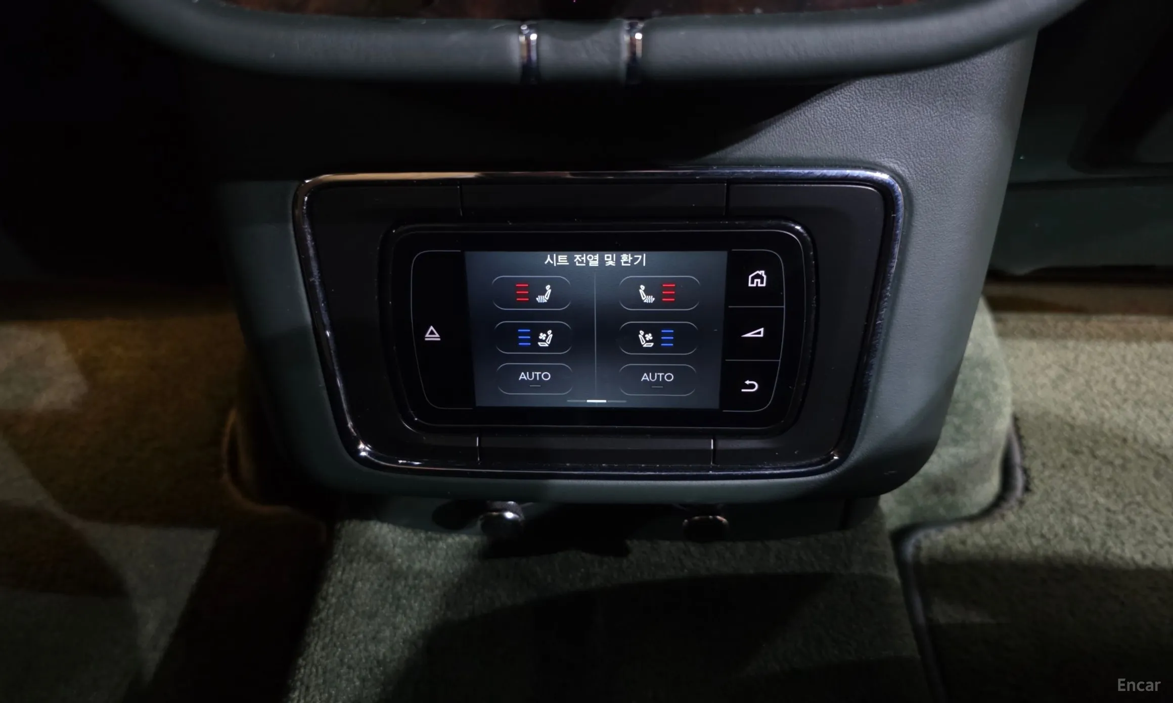 Bentley Bentayga превью 19