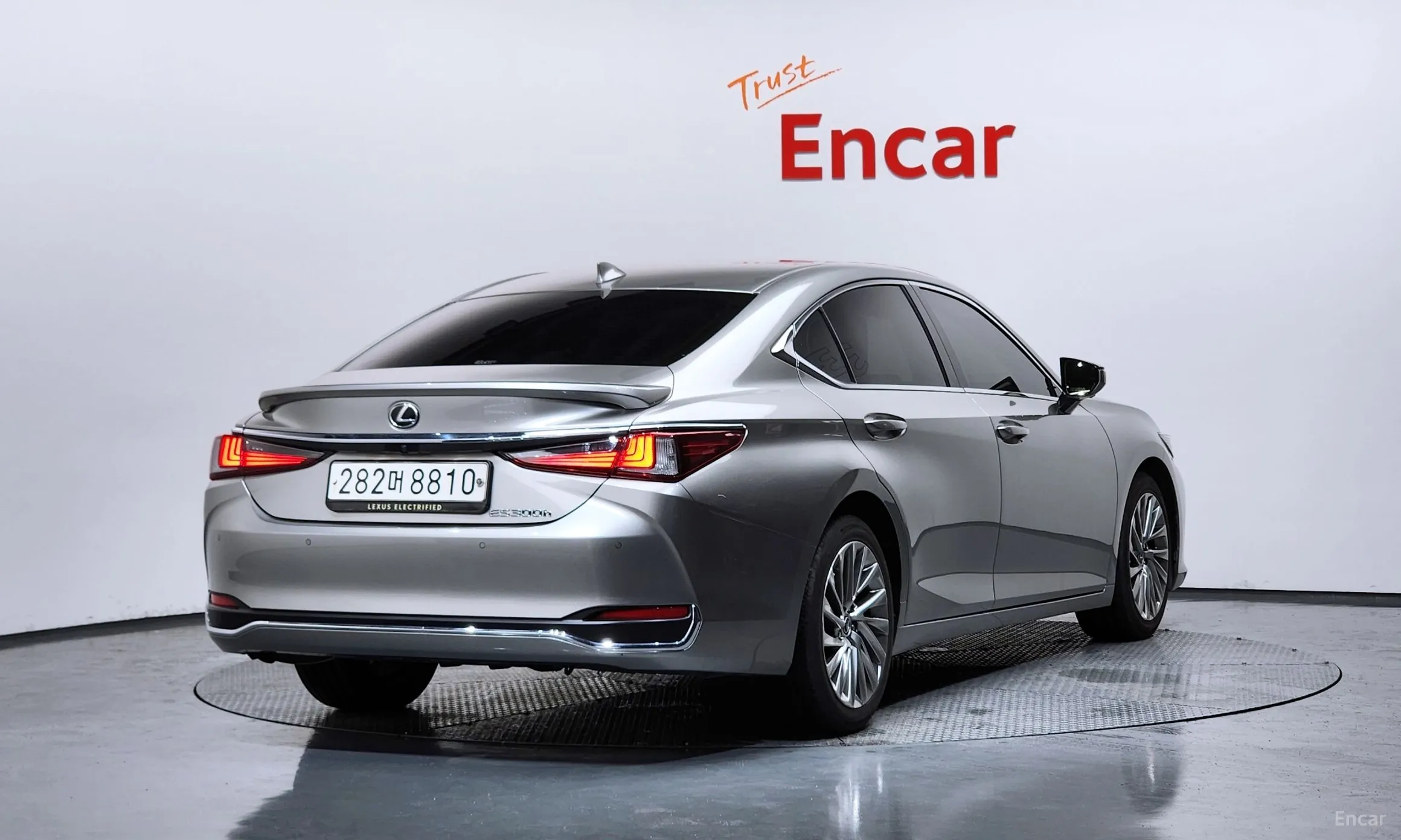 Lexus ES300h 7th Generation