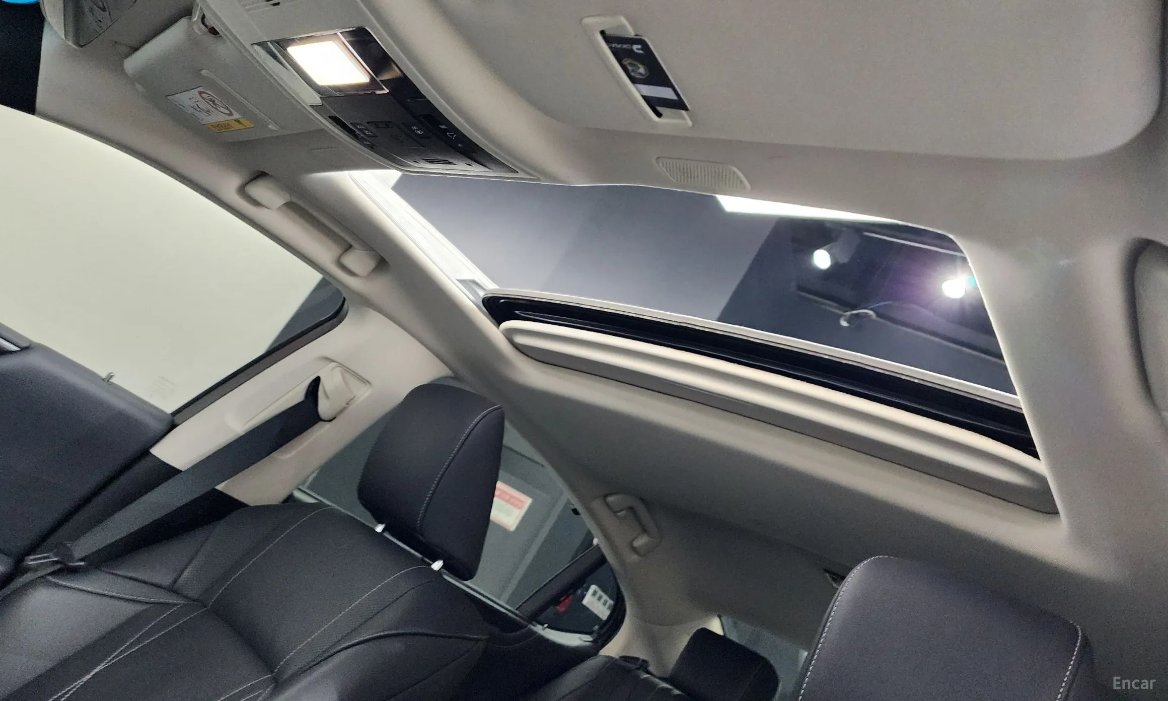 Lexus ES300h 7th Generation превью 18