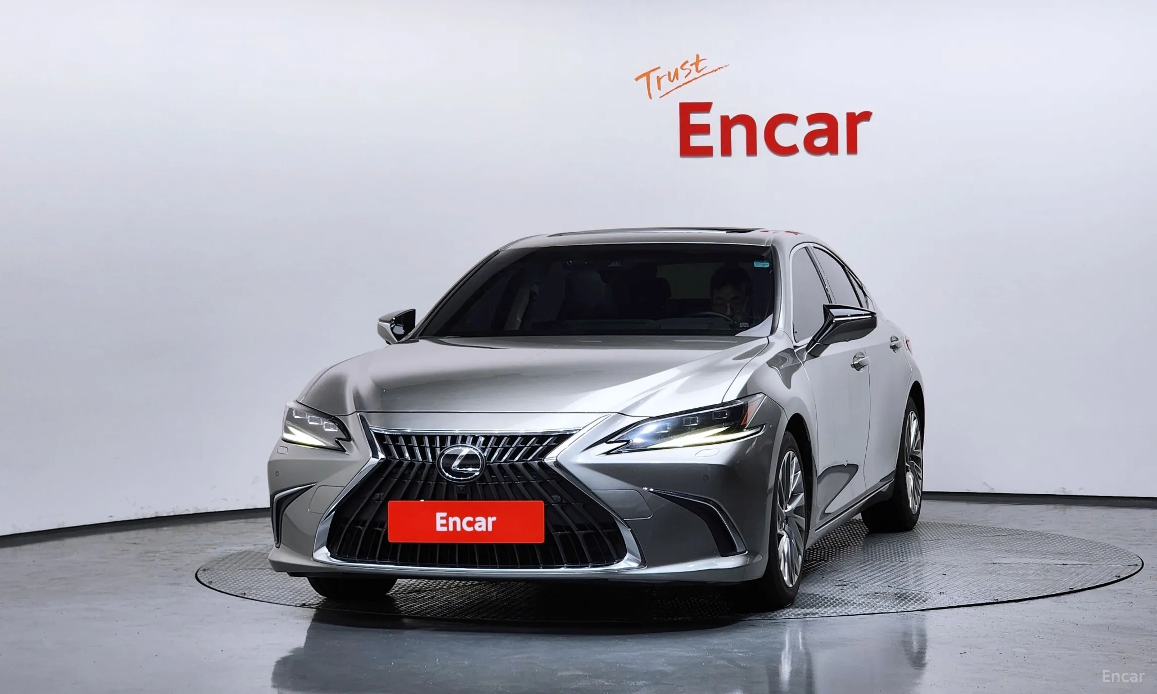 Lexus ES300h 7th Generation превью 3