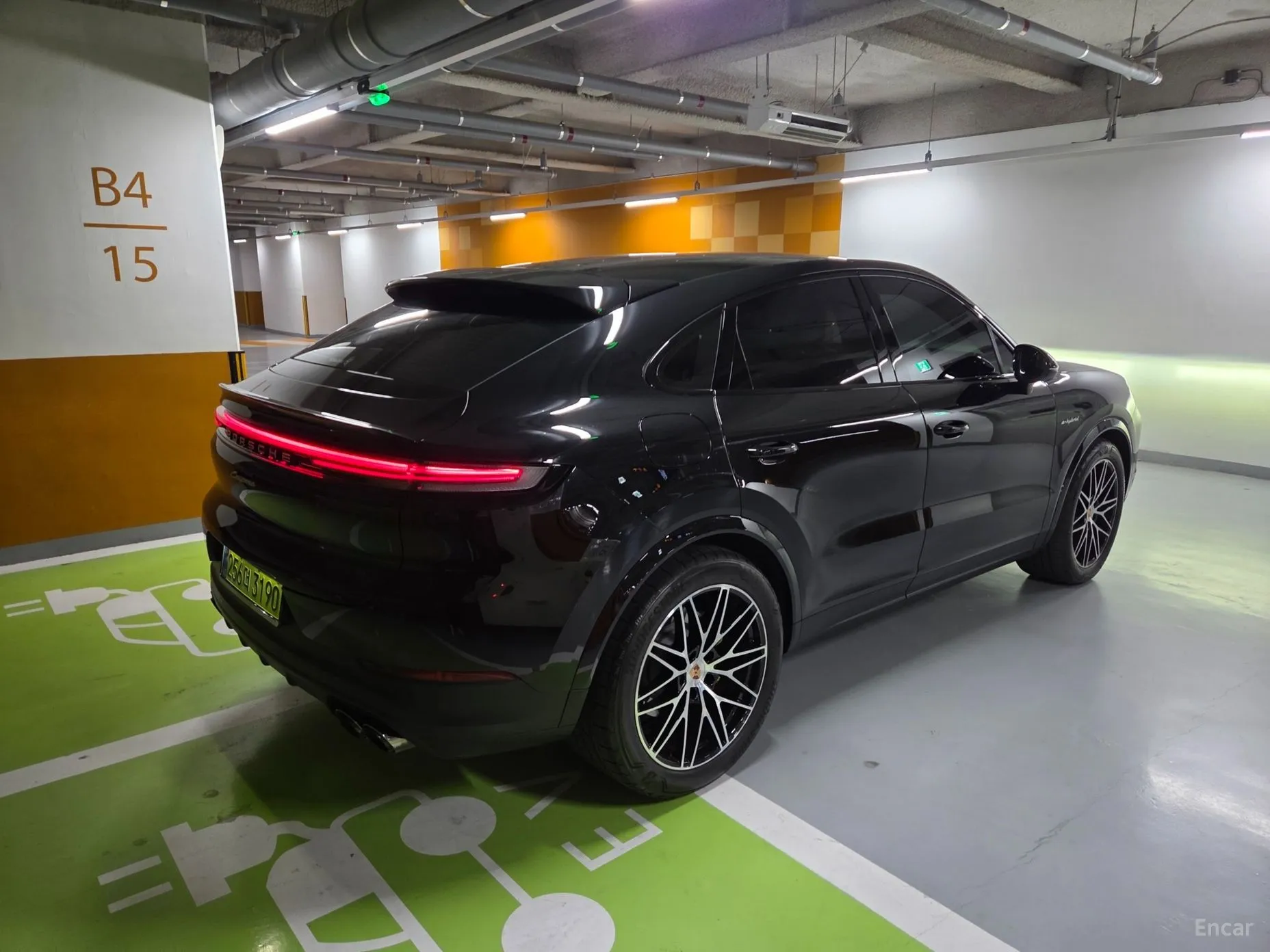 Porsche Cayenne (PO536) превью 12