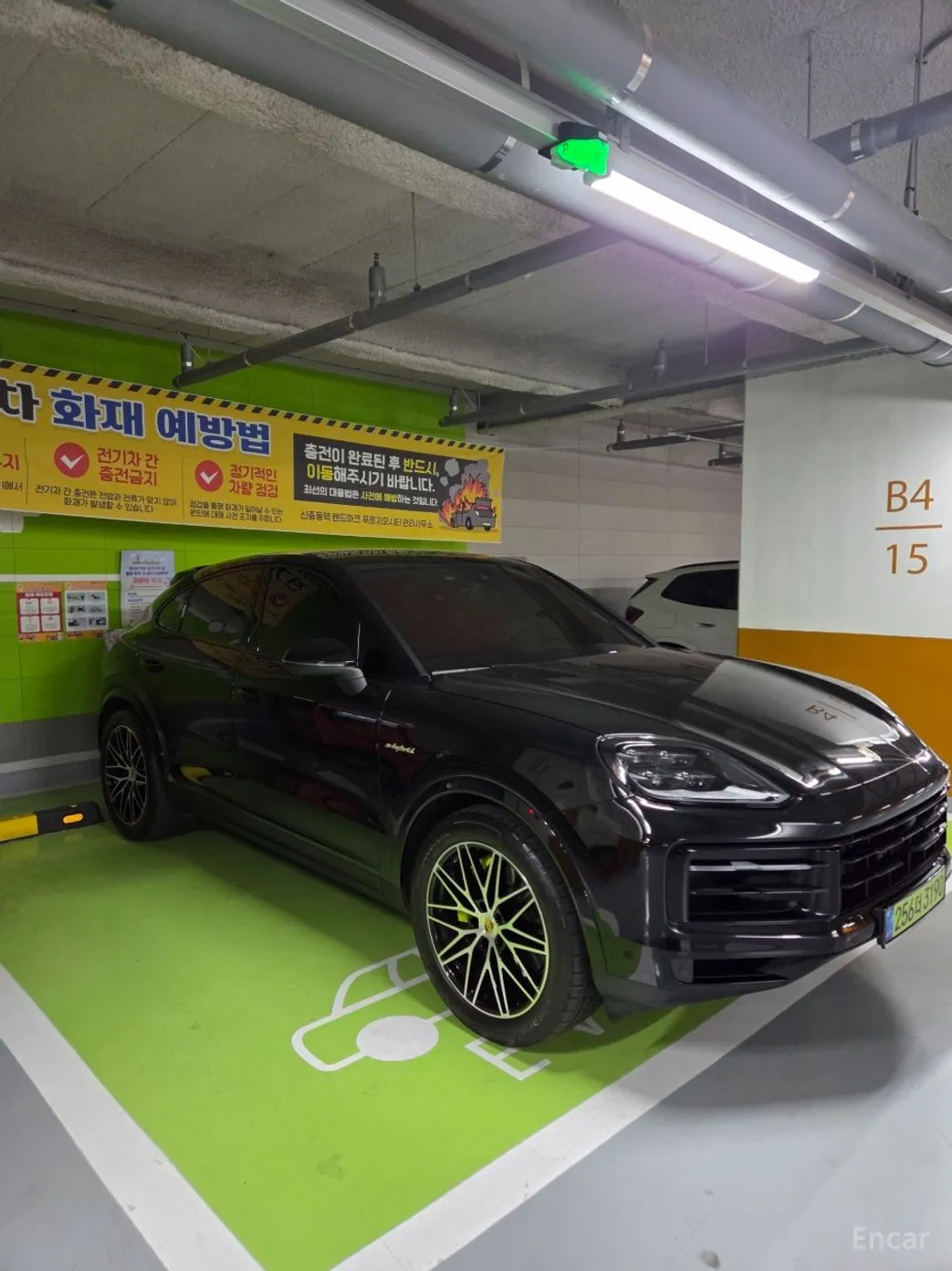 Porsche Cayenne (PO536) превью 4