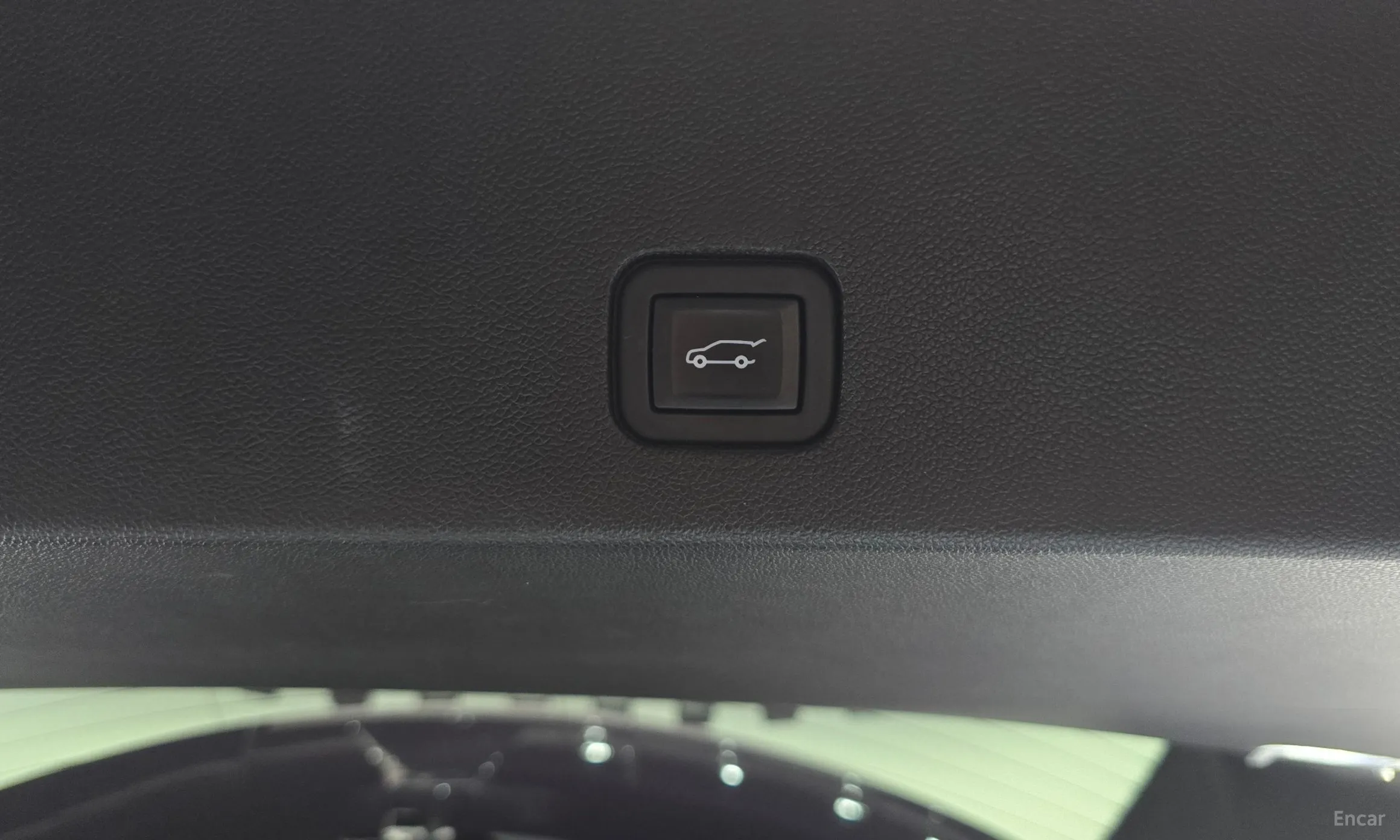 Cadillac XT6 превью 17