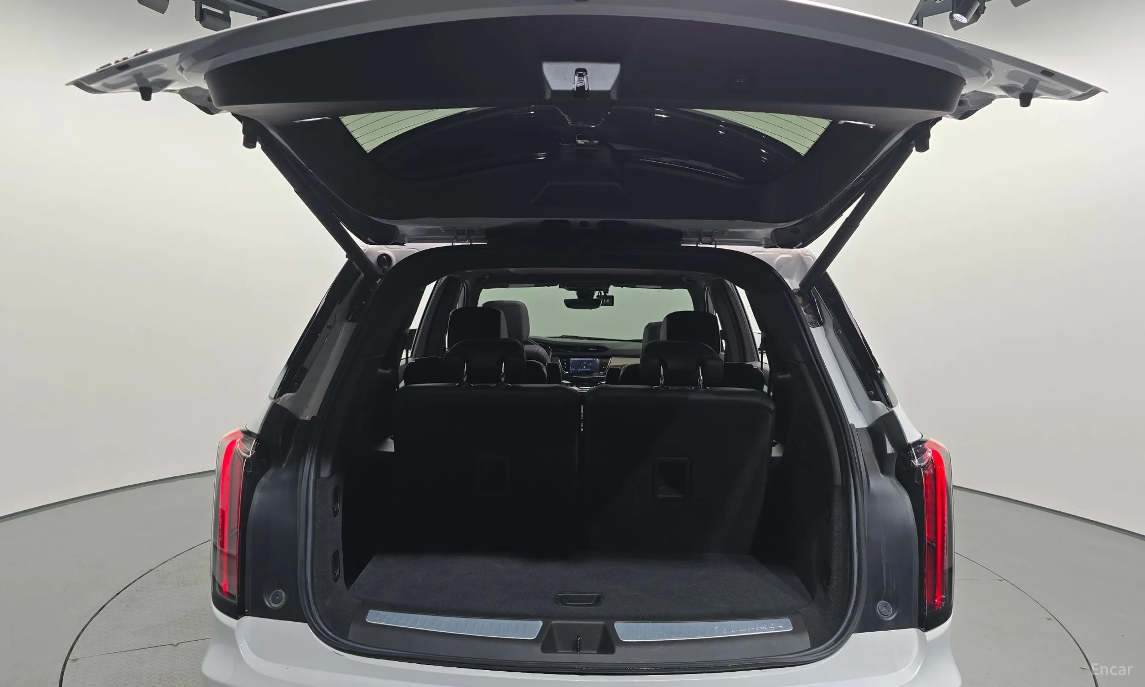 Cadillac XT6 превью 18