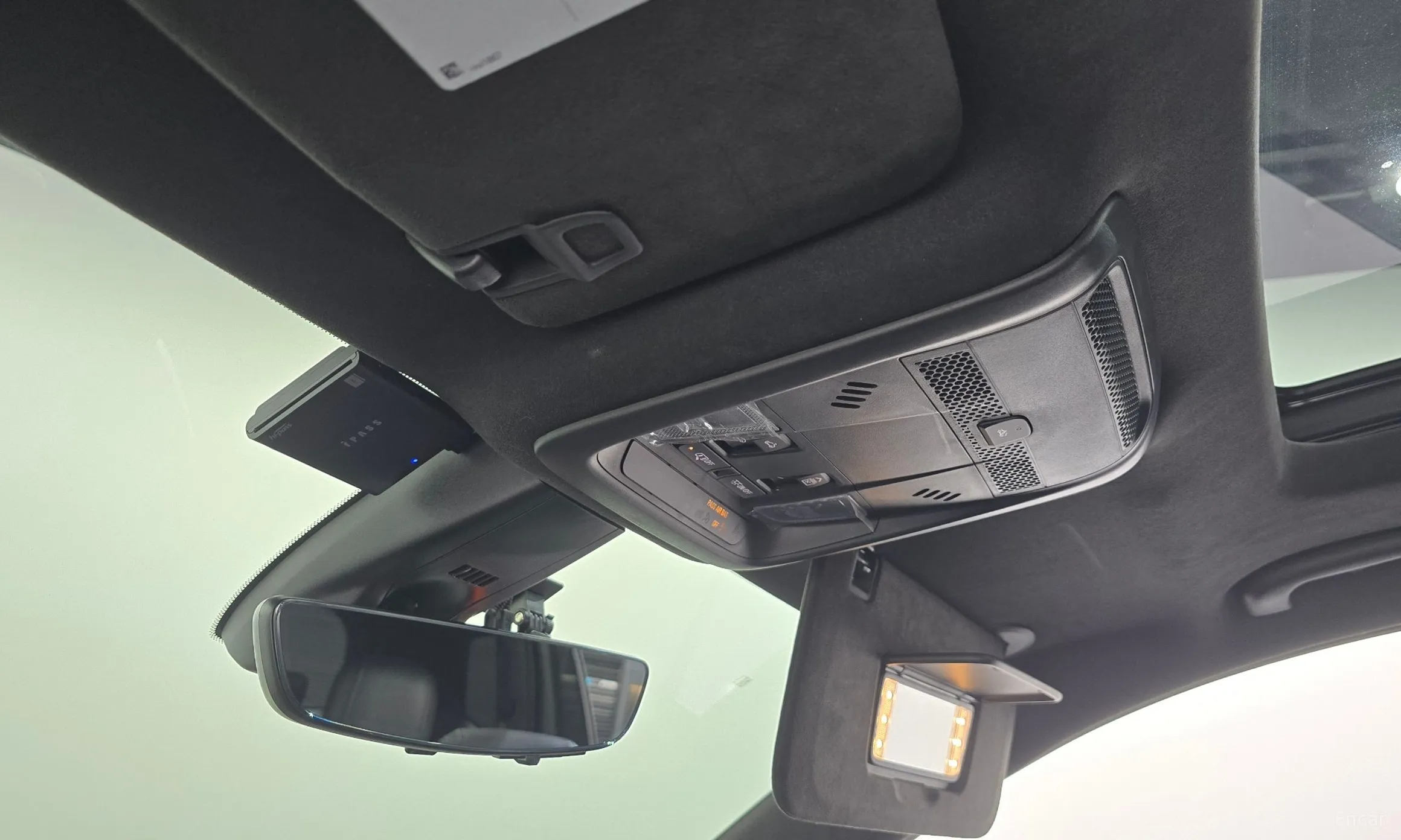 Cadillac XT6 превью 20