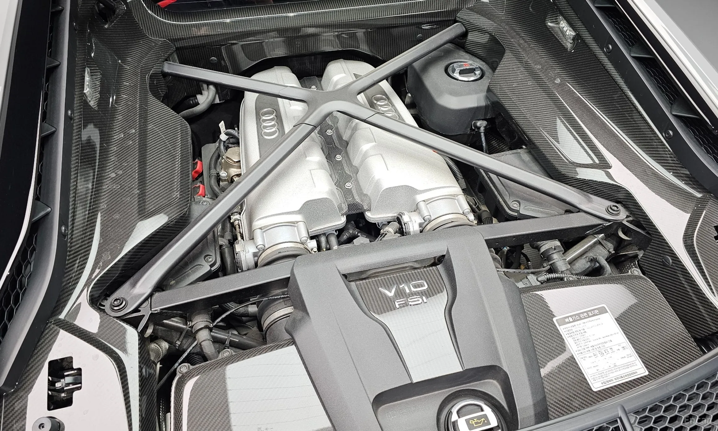 Audi R8 (4S) превью 6