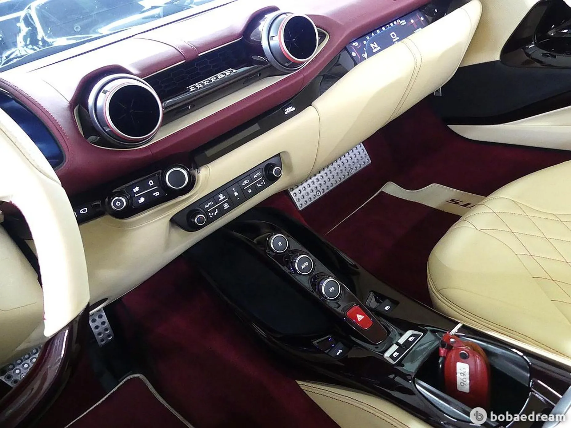 Ferrari 812 GTS превью 16
