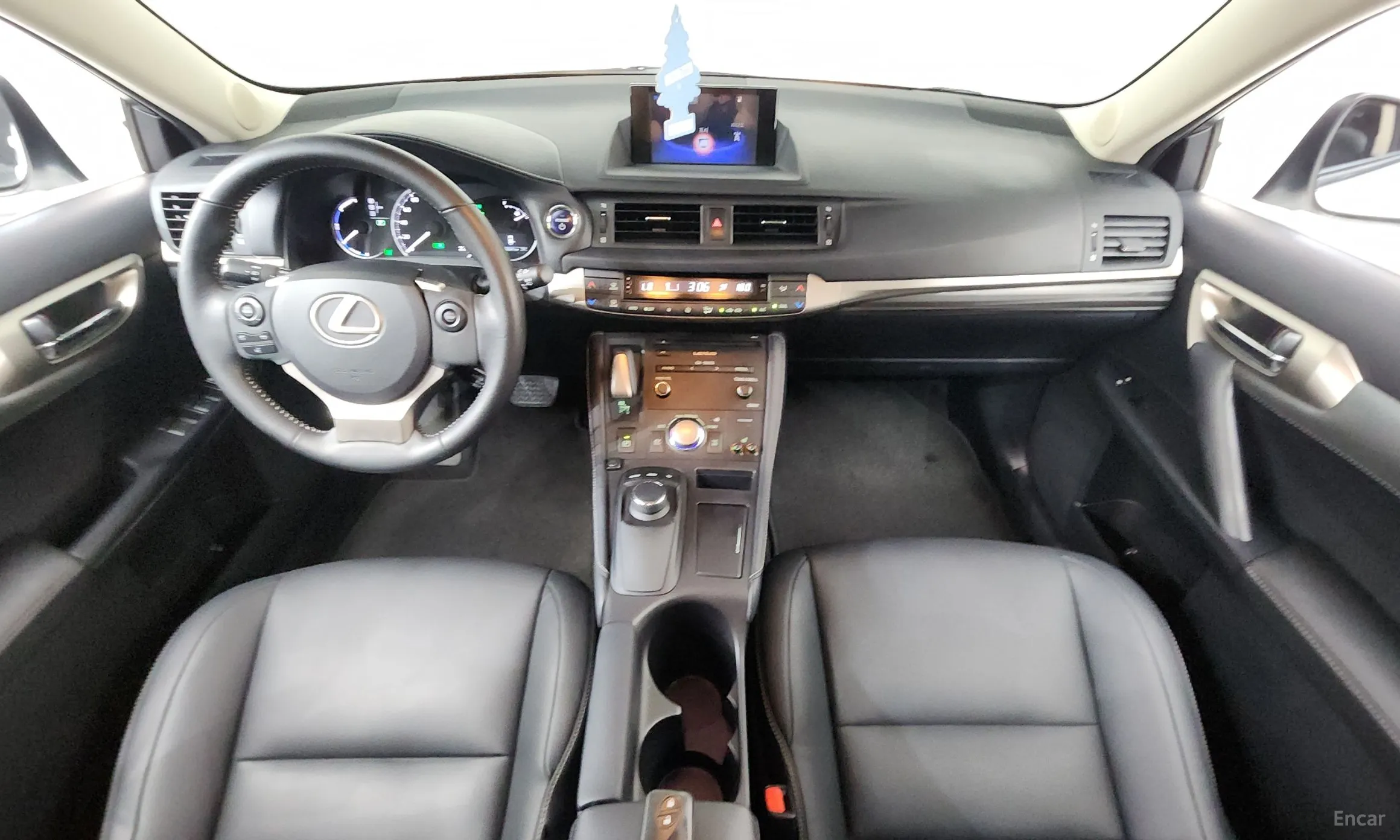 Lexus CT200h превью 7