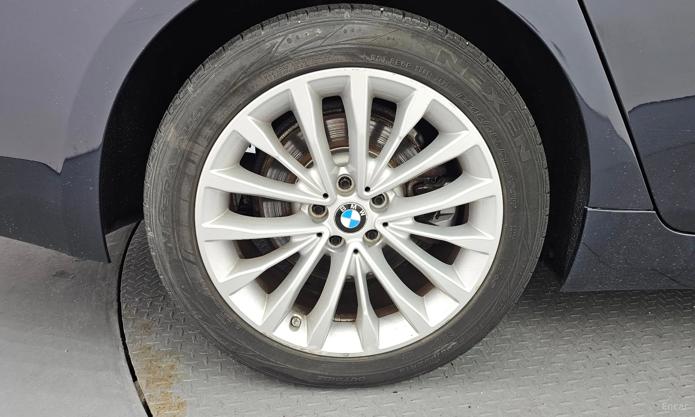 BMW 5 Series (G30) превью 5