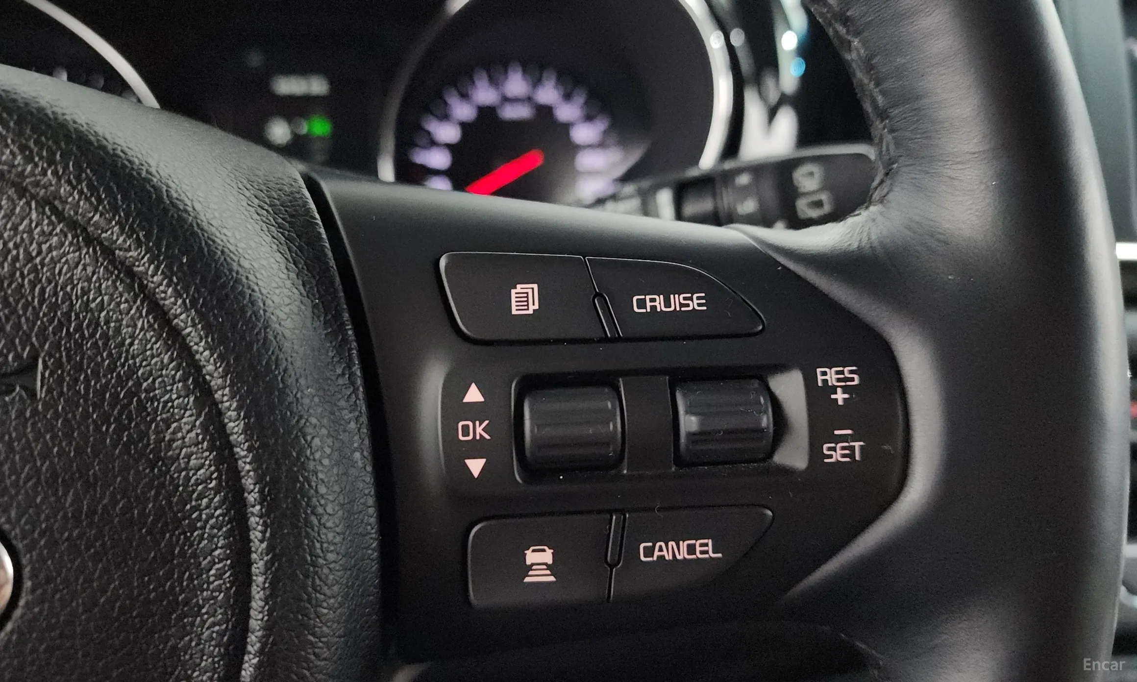 Kia Carnival превью 16