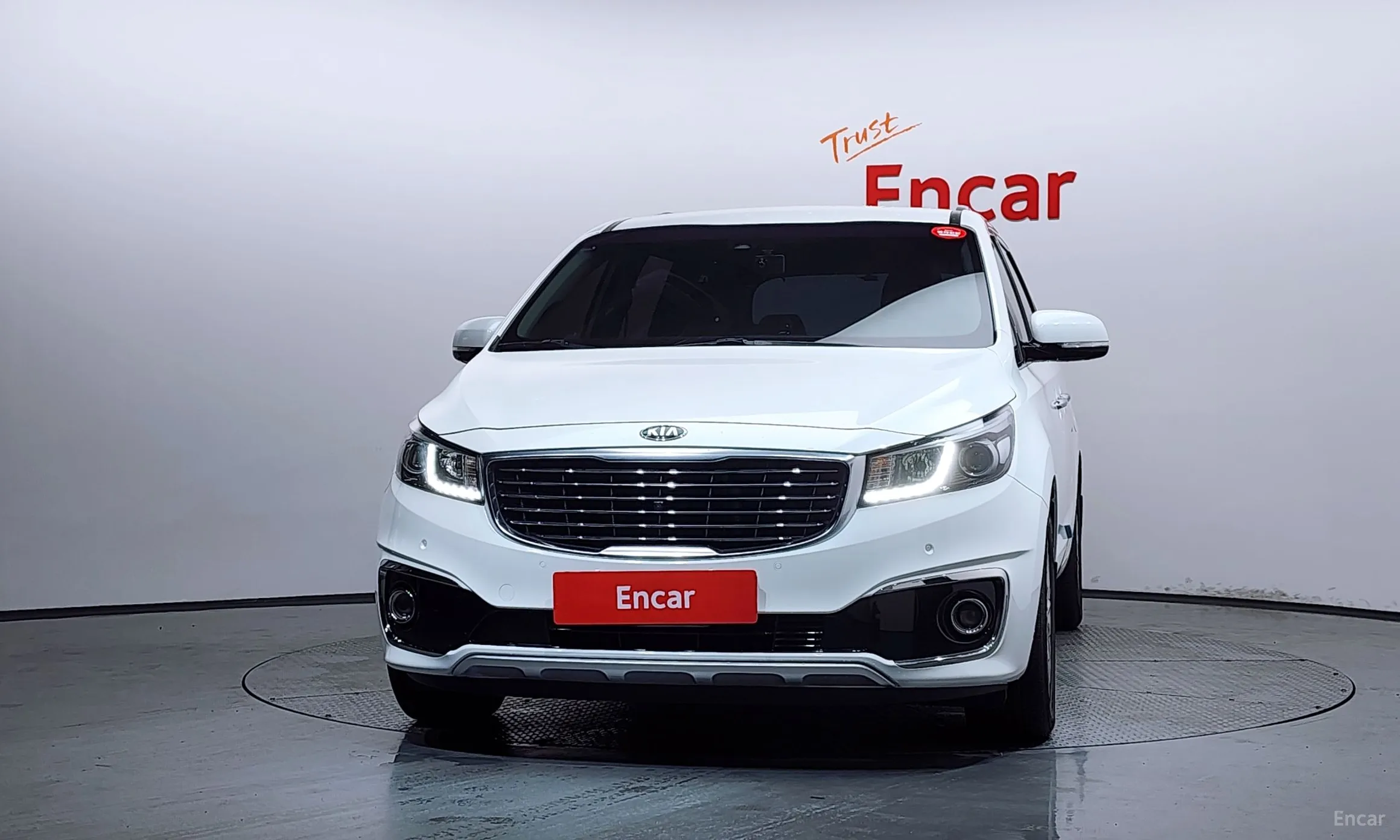 Kia Carnival превью 3