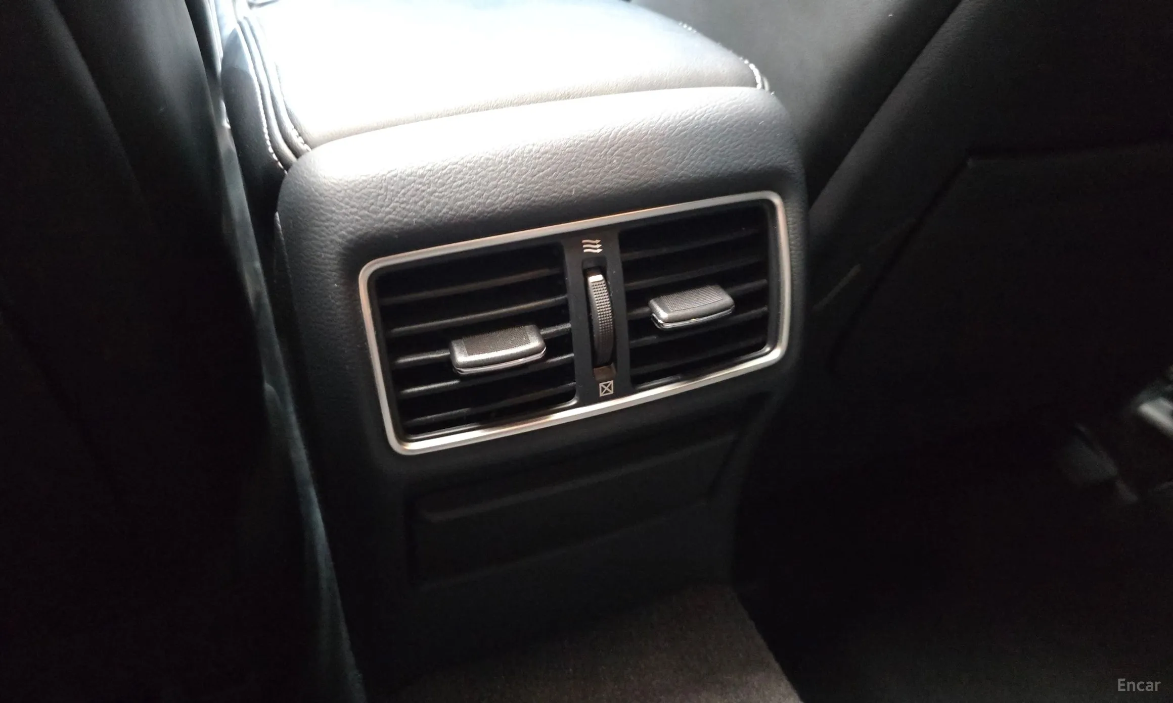 Infiniti Q50 превью 18