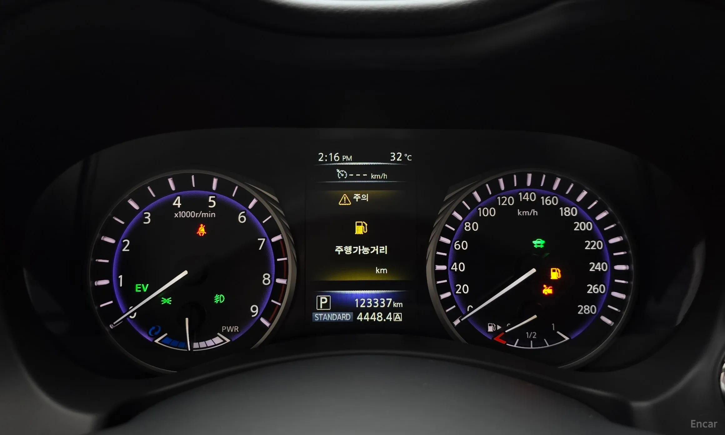 Infiniti Q50 превью 8