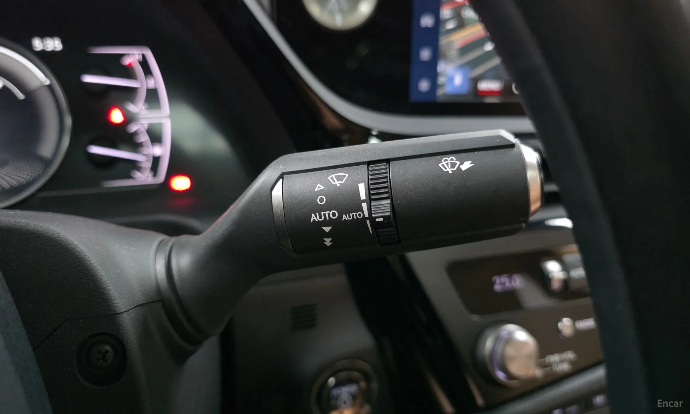 Lexus ES300h 7th Generation превью 19