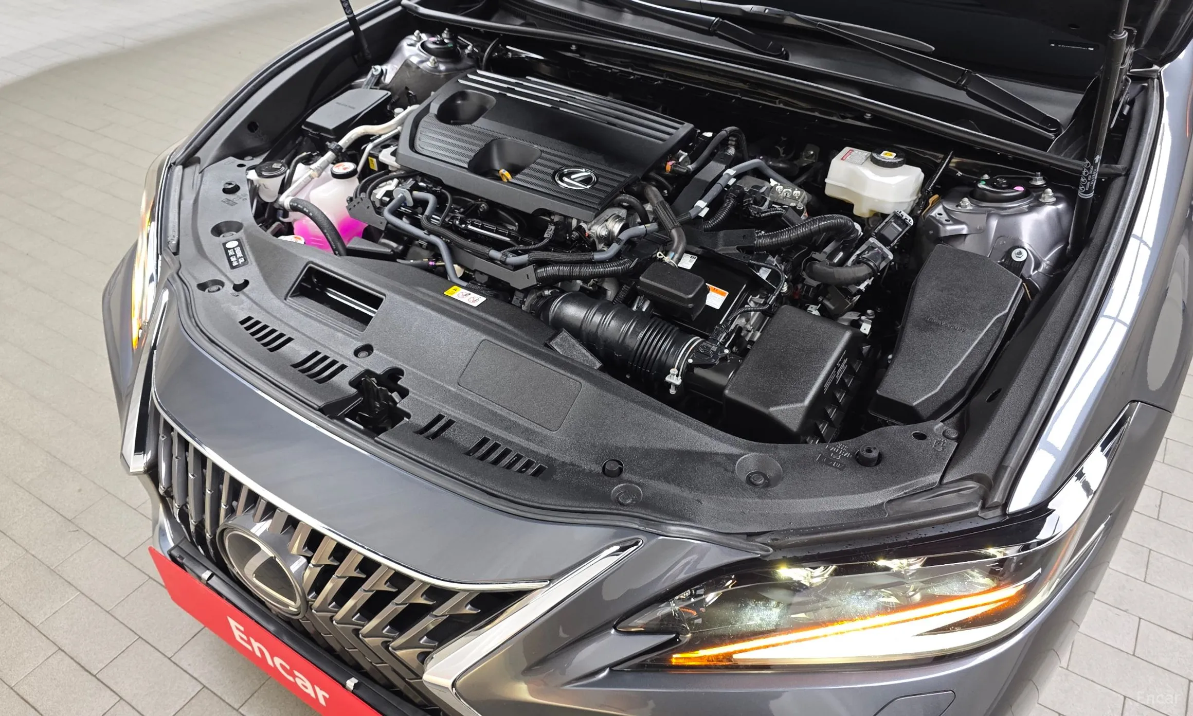 Lexus ES300h 7th Generation превью 6