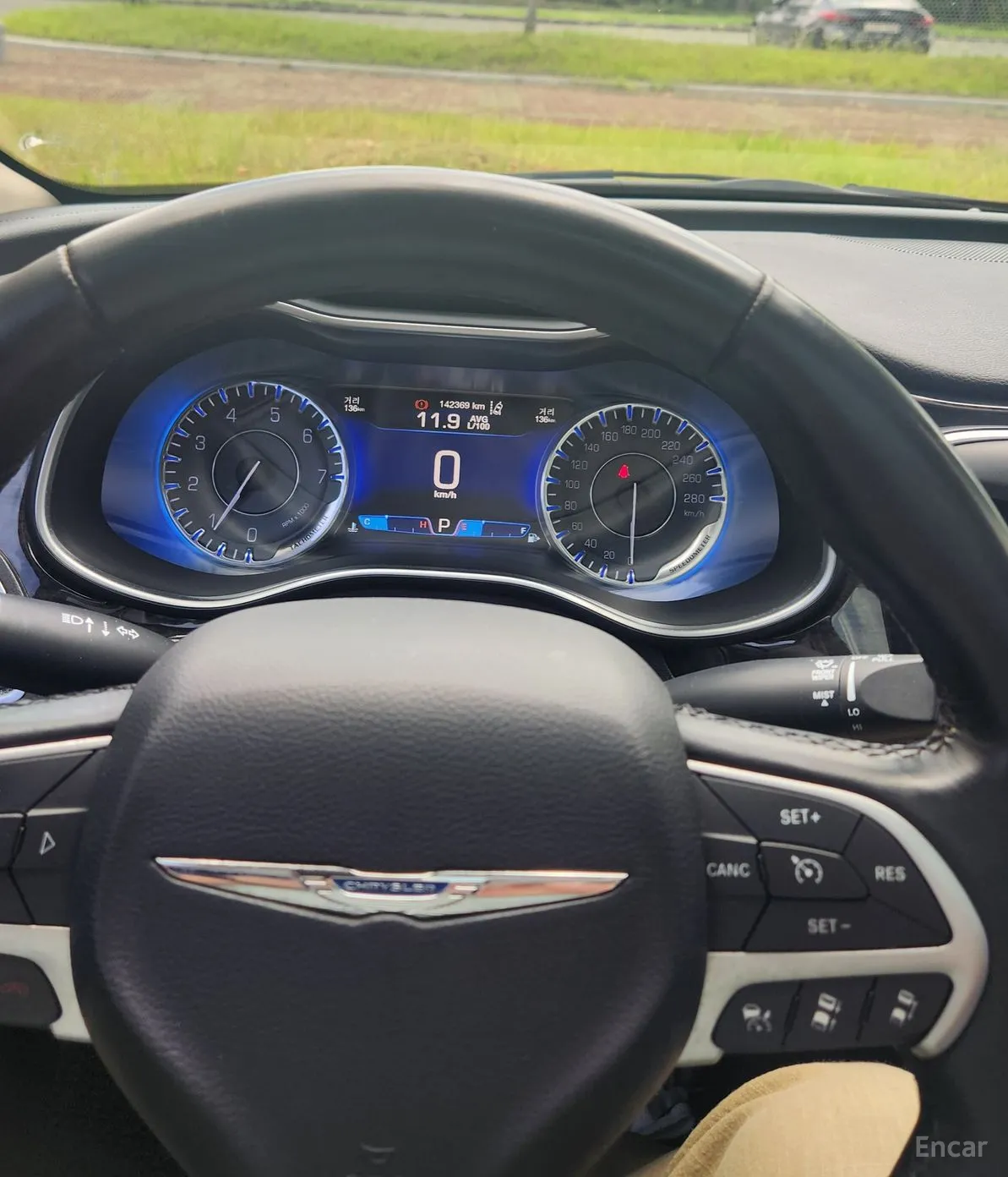 Chrysler 200 Second generation превью 5