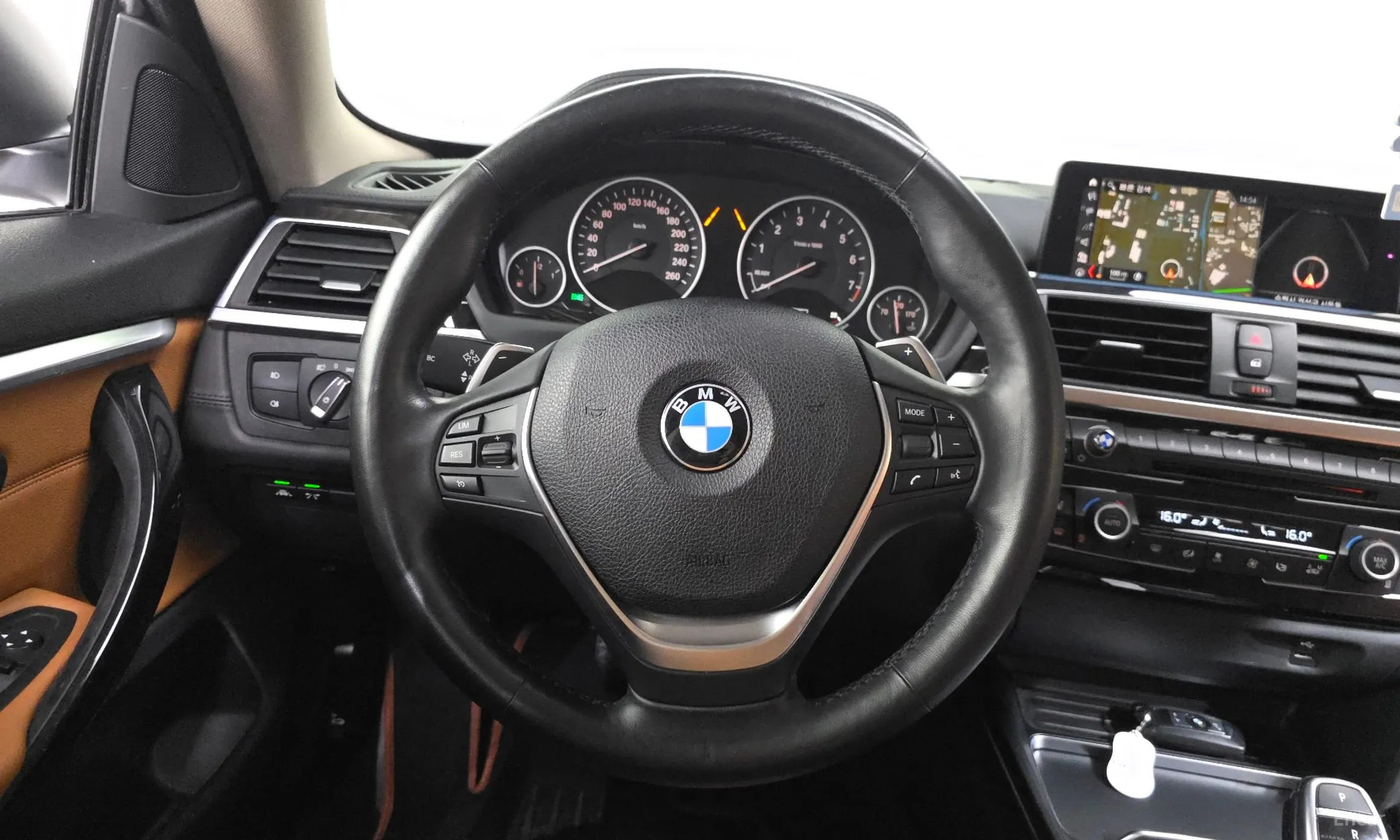 BMW Series 4 (F32) превью 13