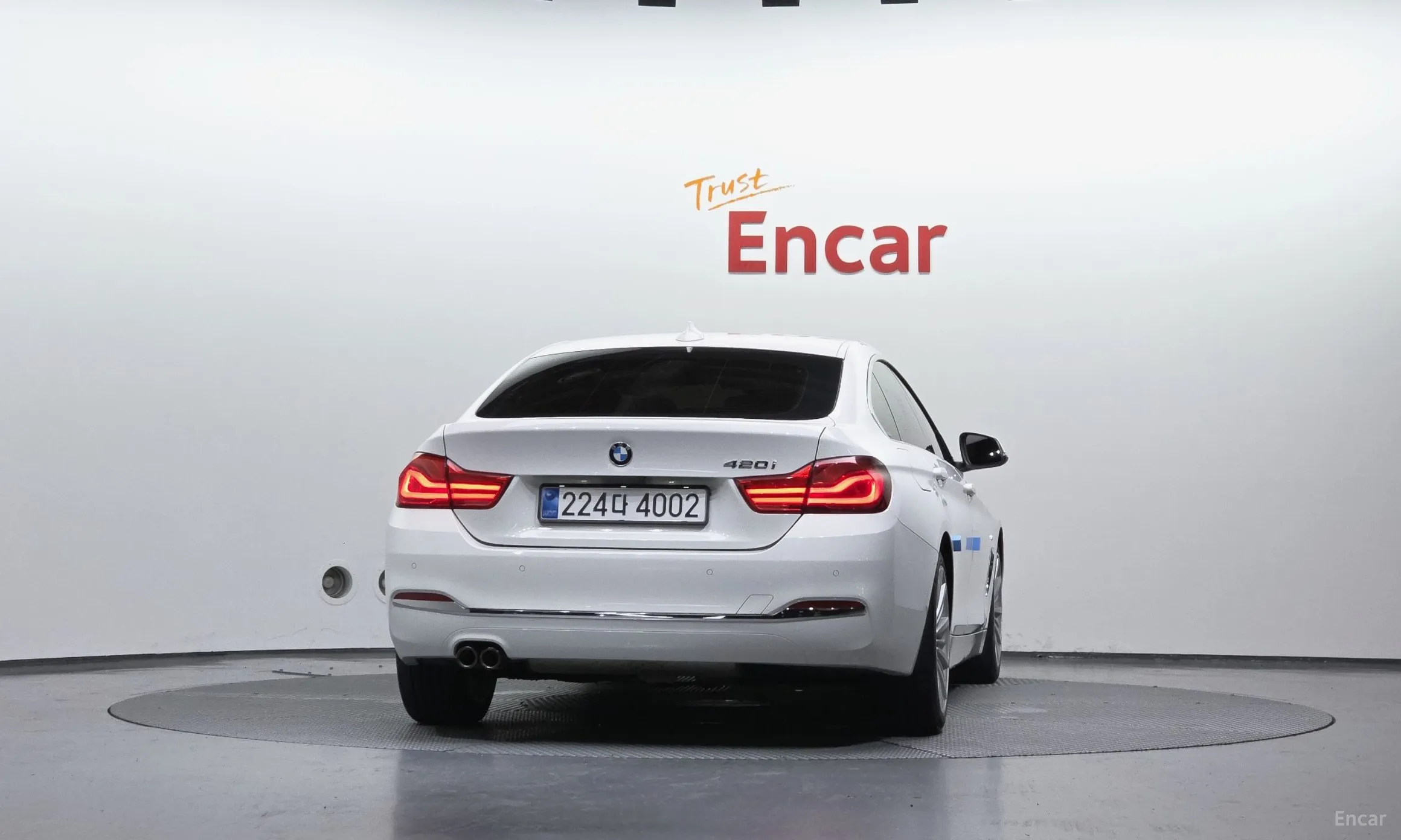 BMW Series 4 (F32) превью 4