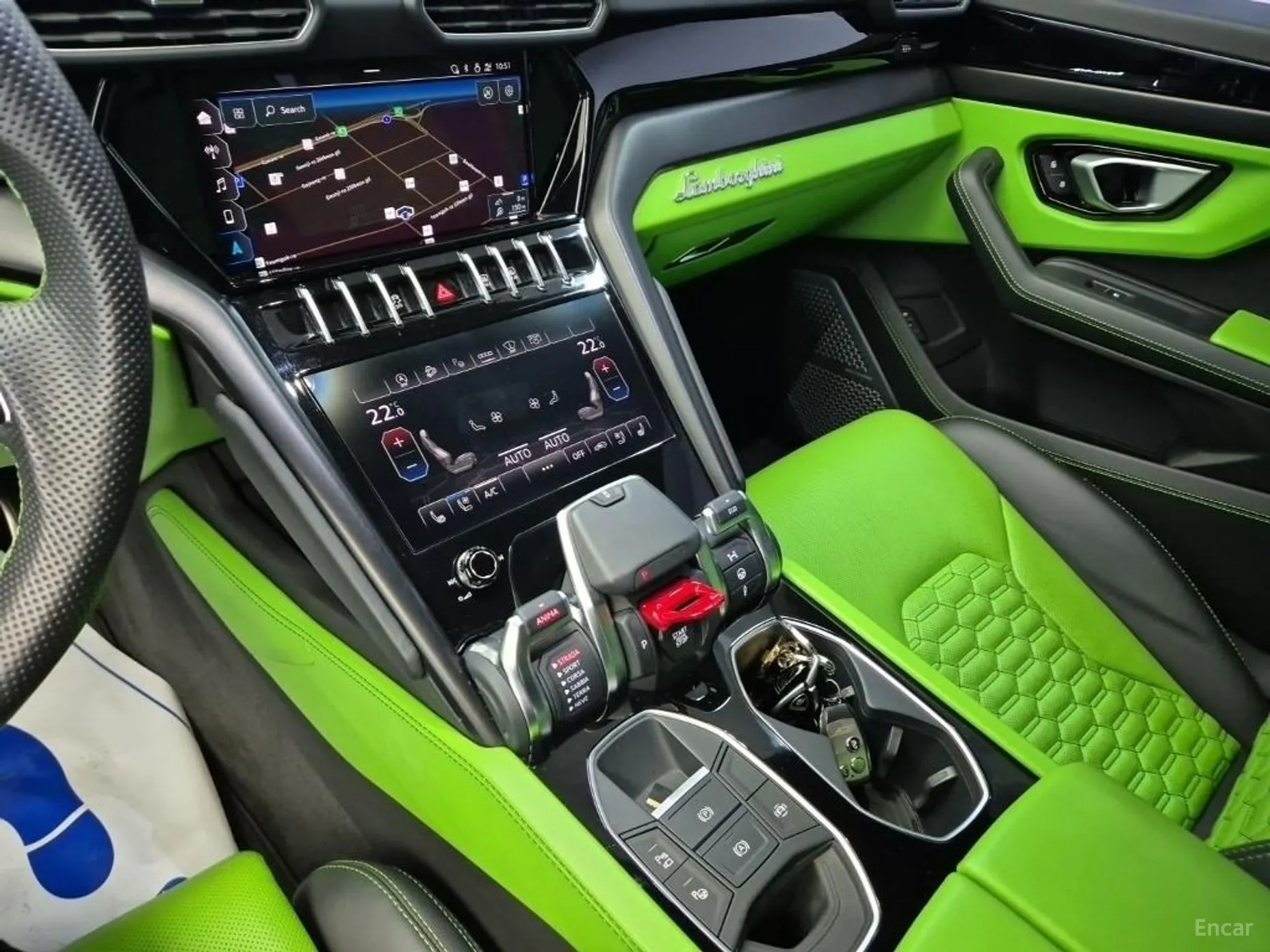 Lamborghini Urus превью 10
