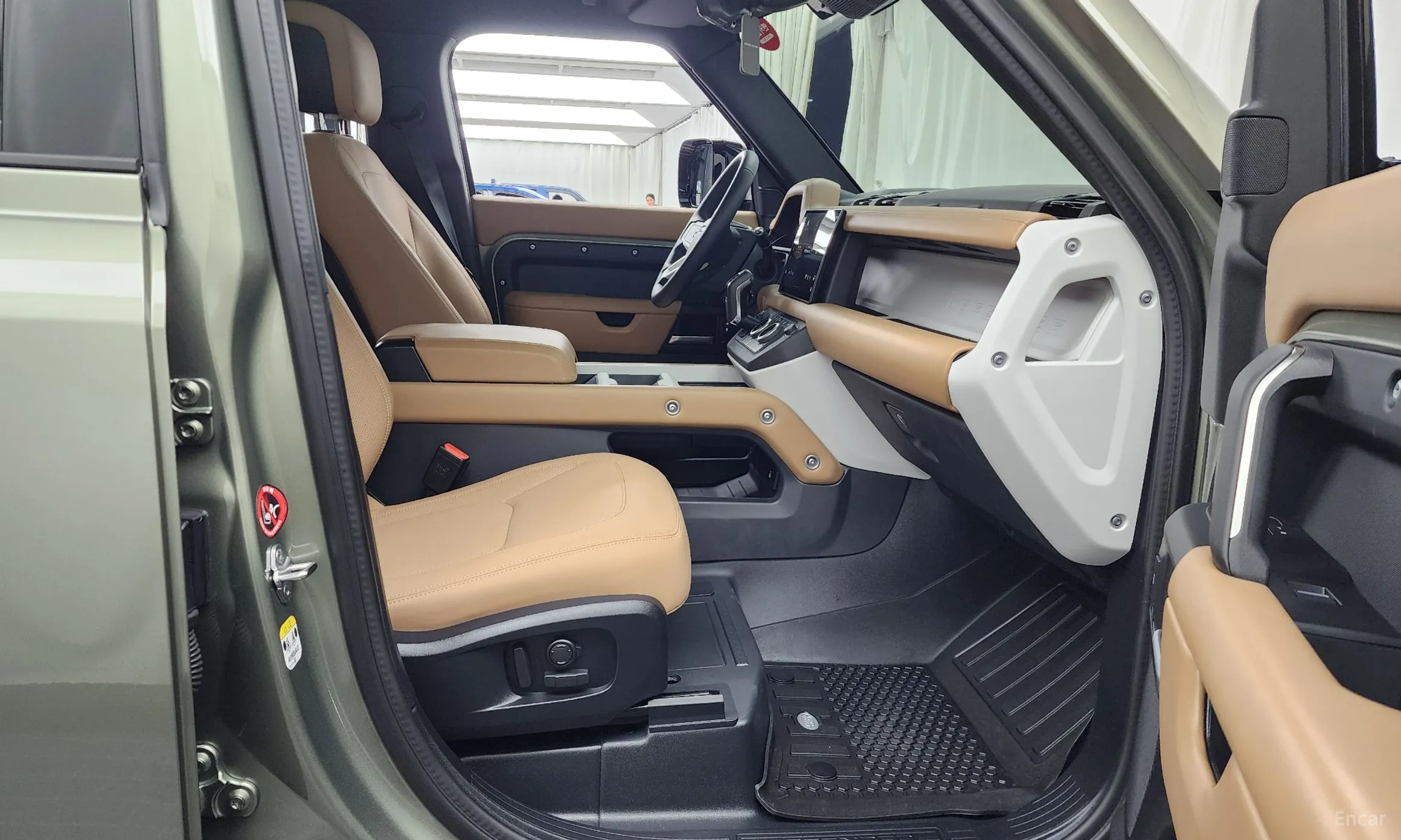 Land Rover Defender (L663) превью 11