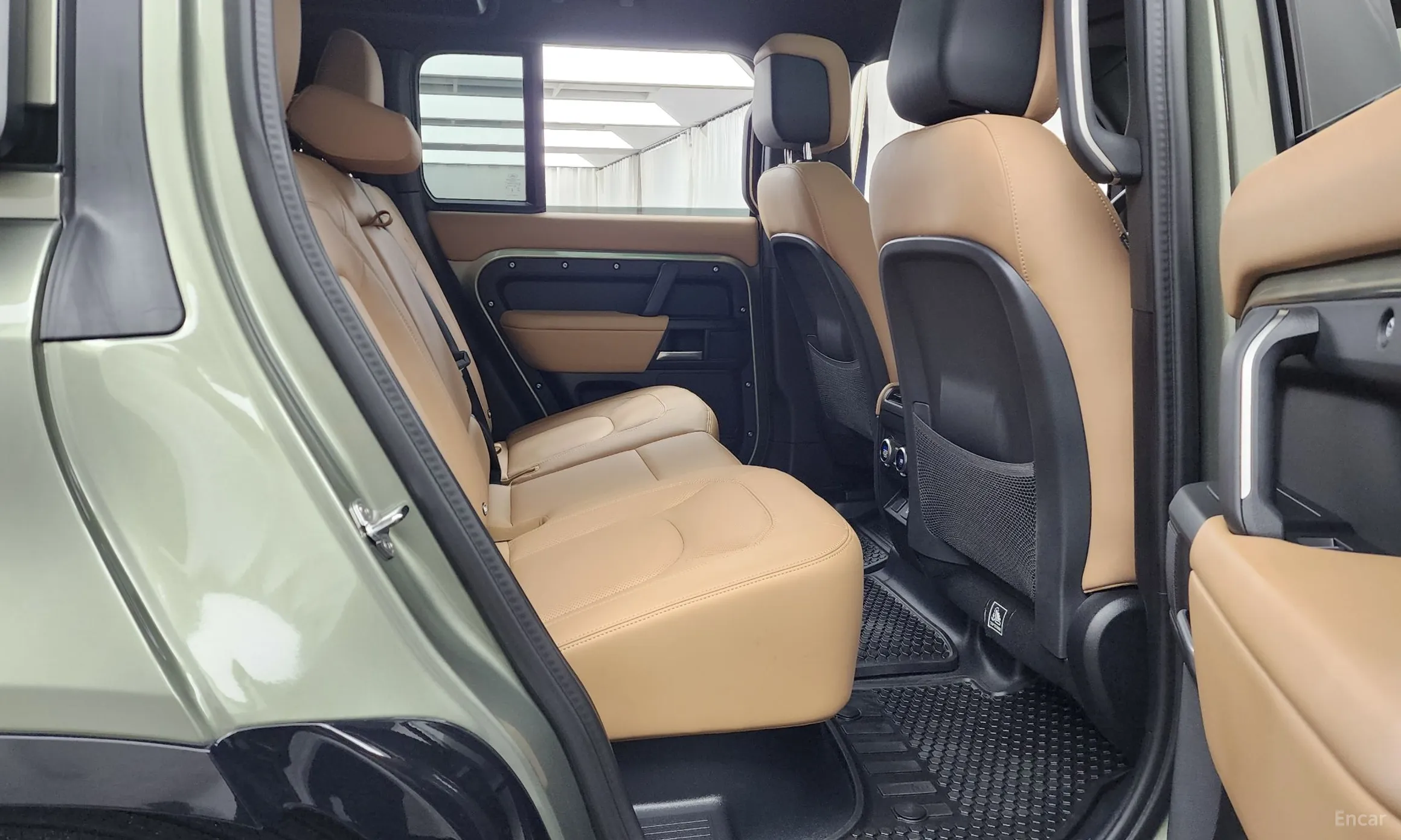 Land Rover Defender (L663) превью 12