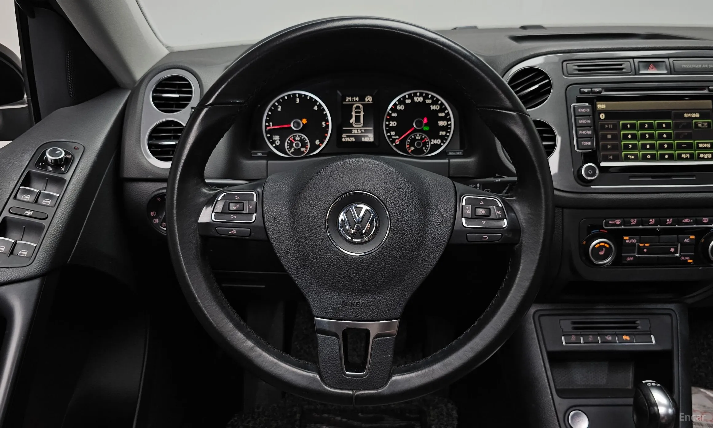 Volkswagen New Tiguan превью 13