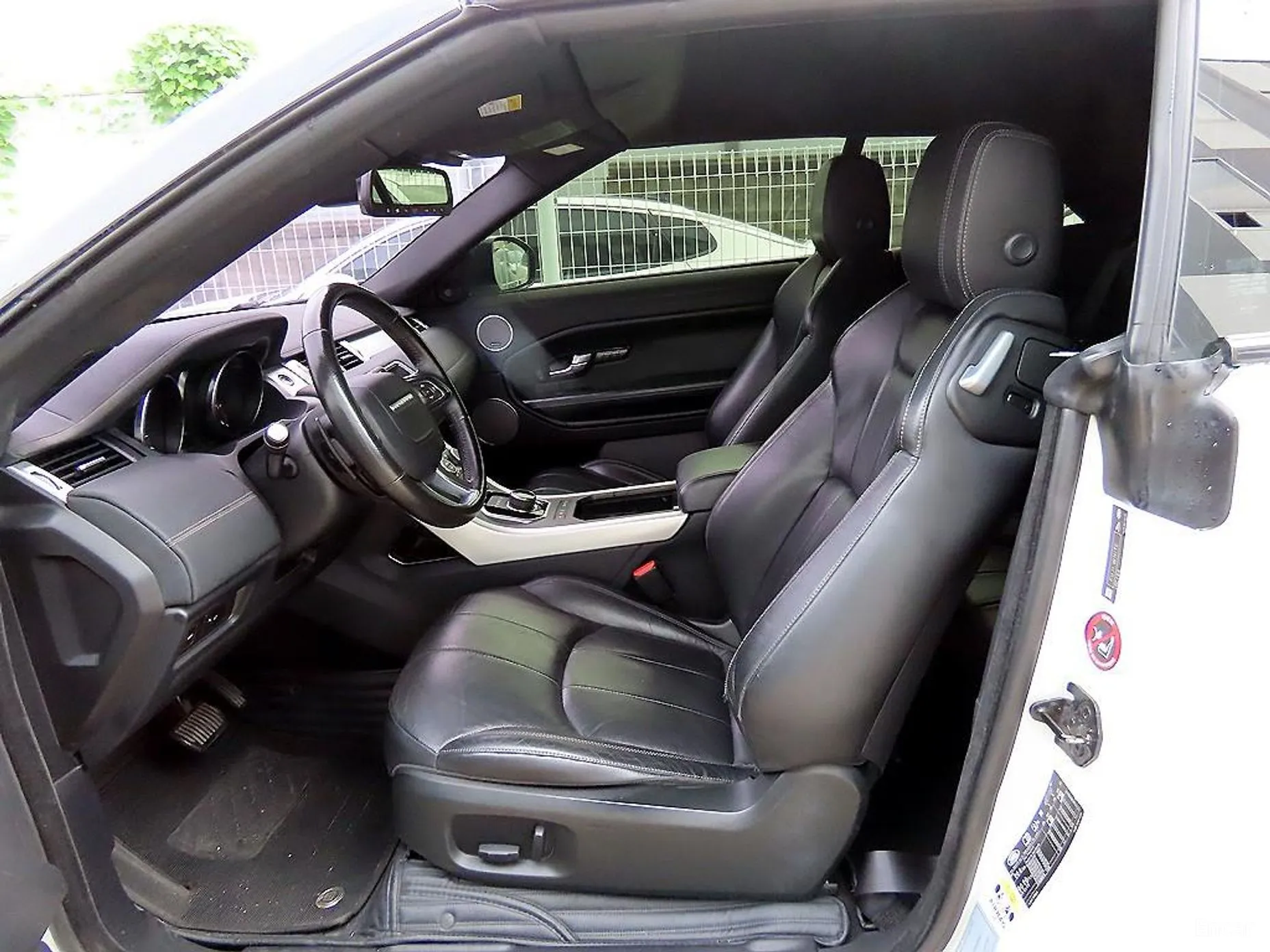 Land Rover Range Rover Evoque превью 9