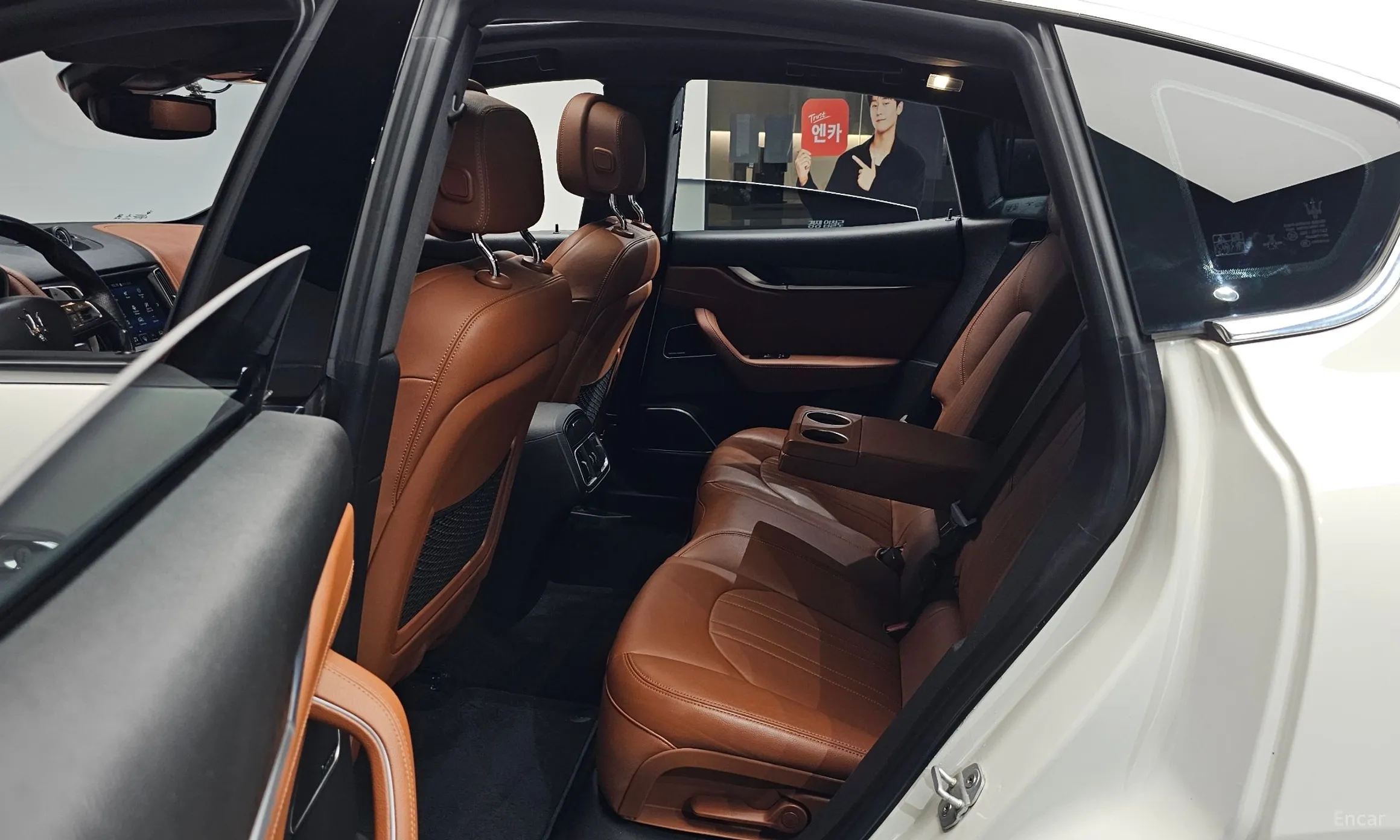 Maserati Levante превью 12