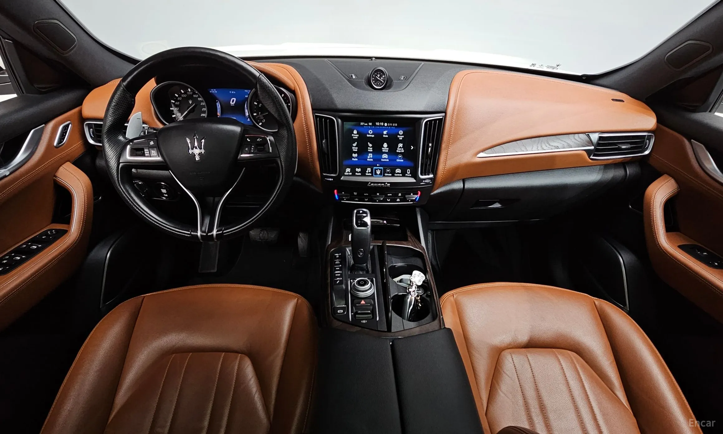 Maserati Levante превью 7